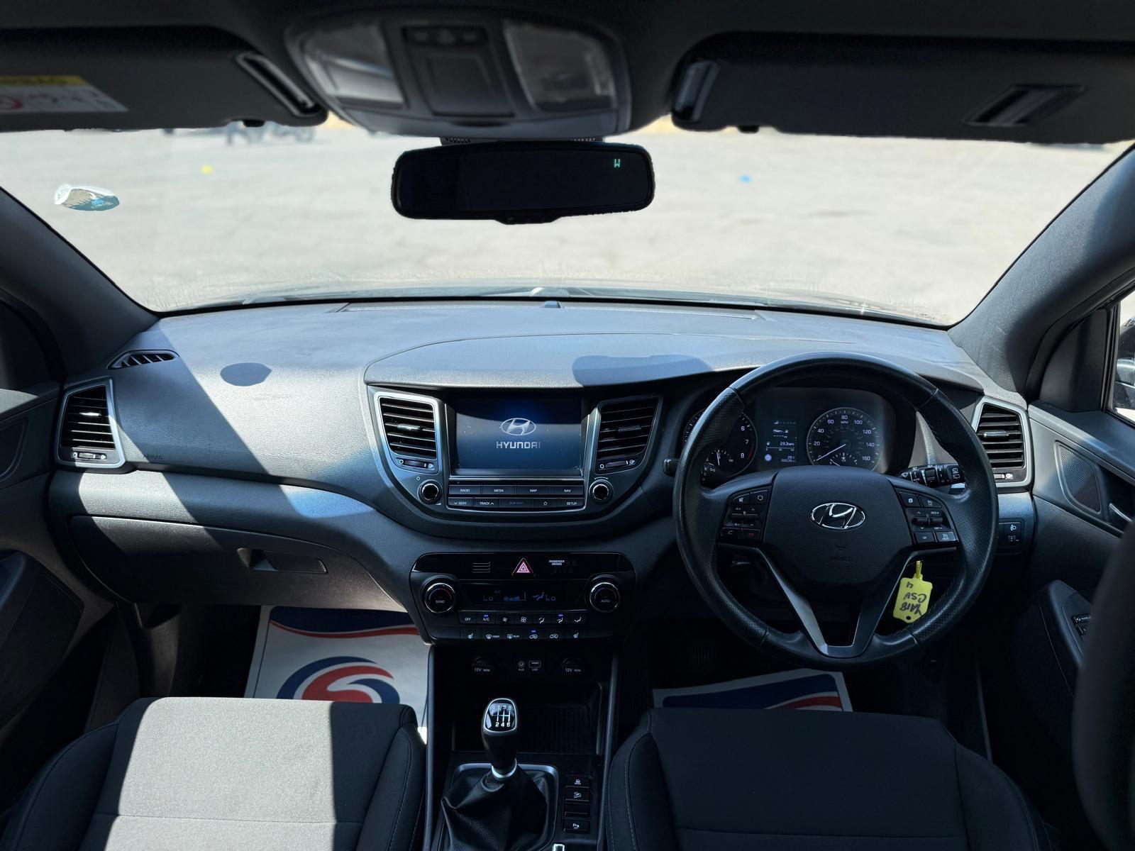 Hyundai Tucson view 2