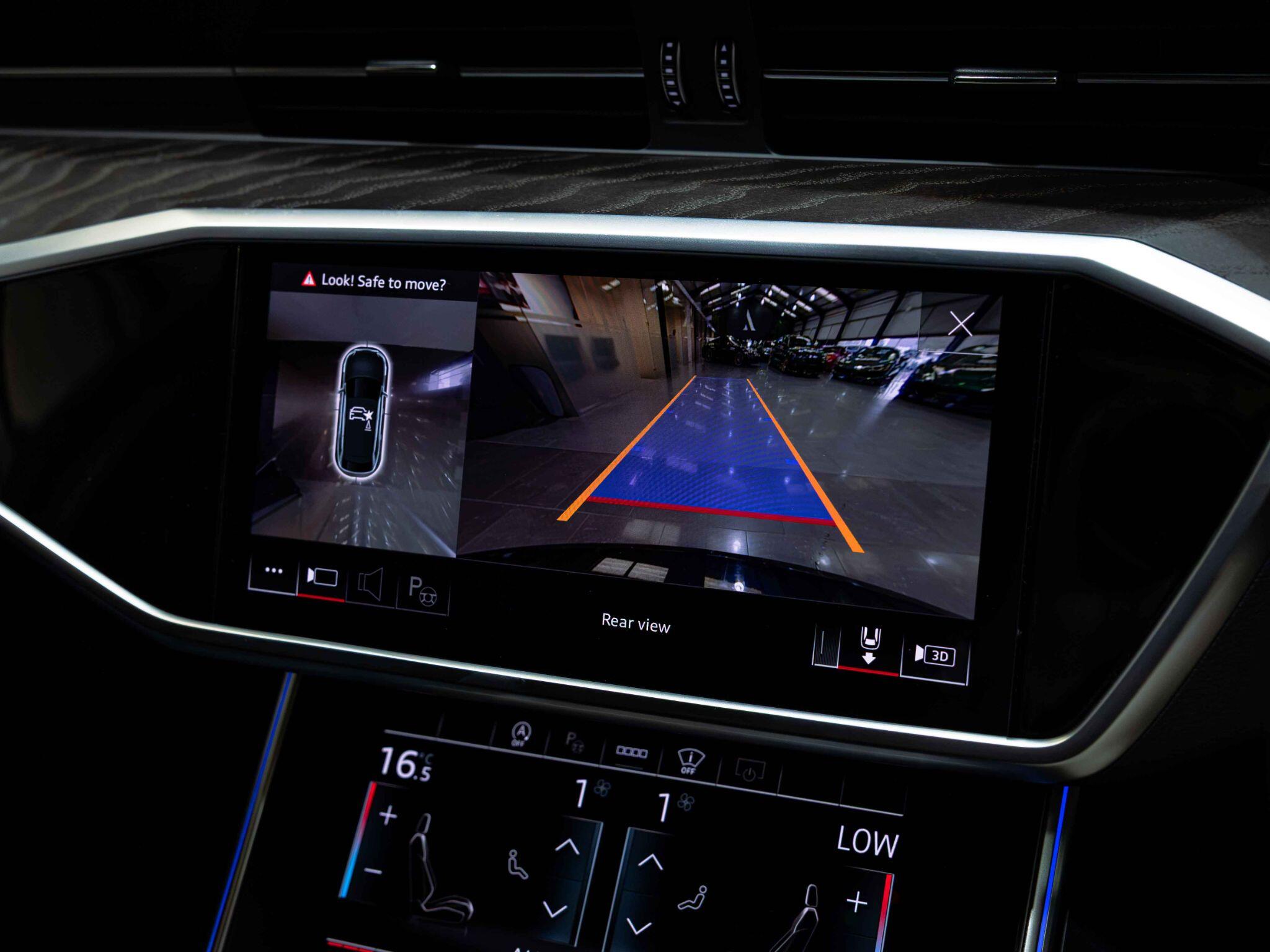 Audi RS6 Avant view 20