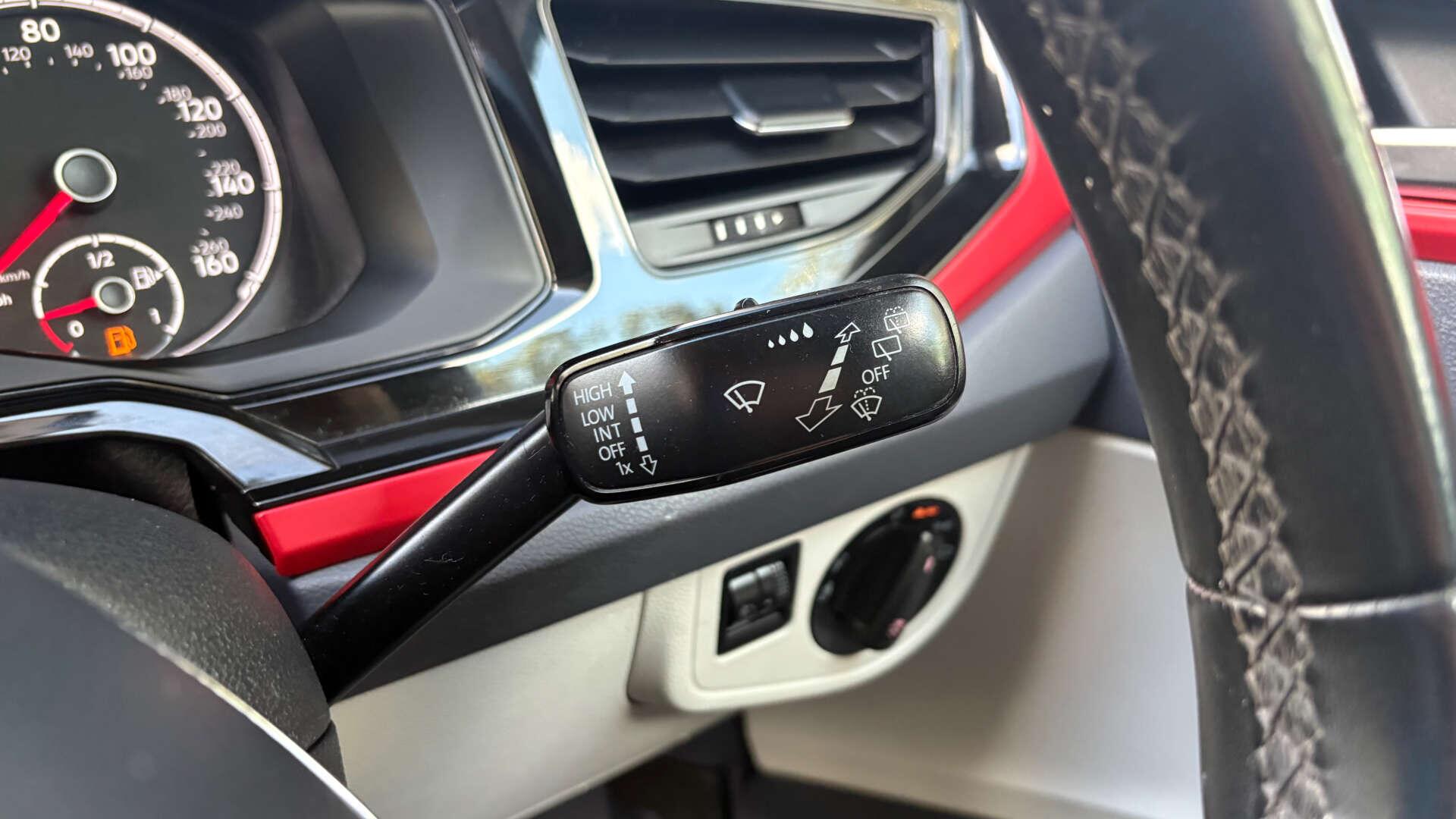 Volkswagen Polo view 20