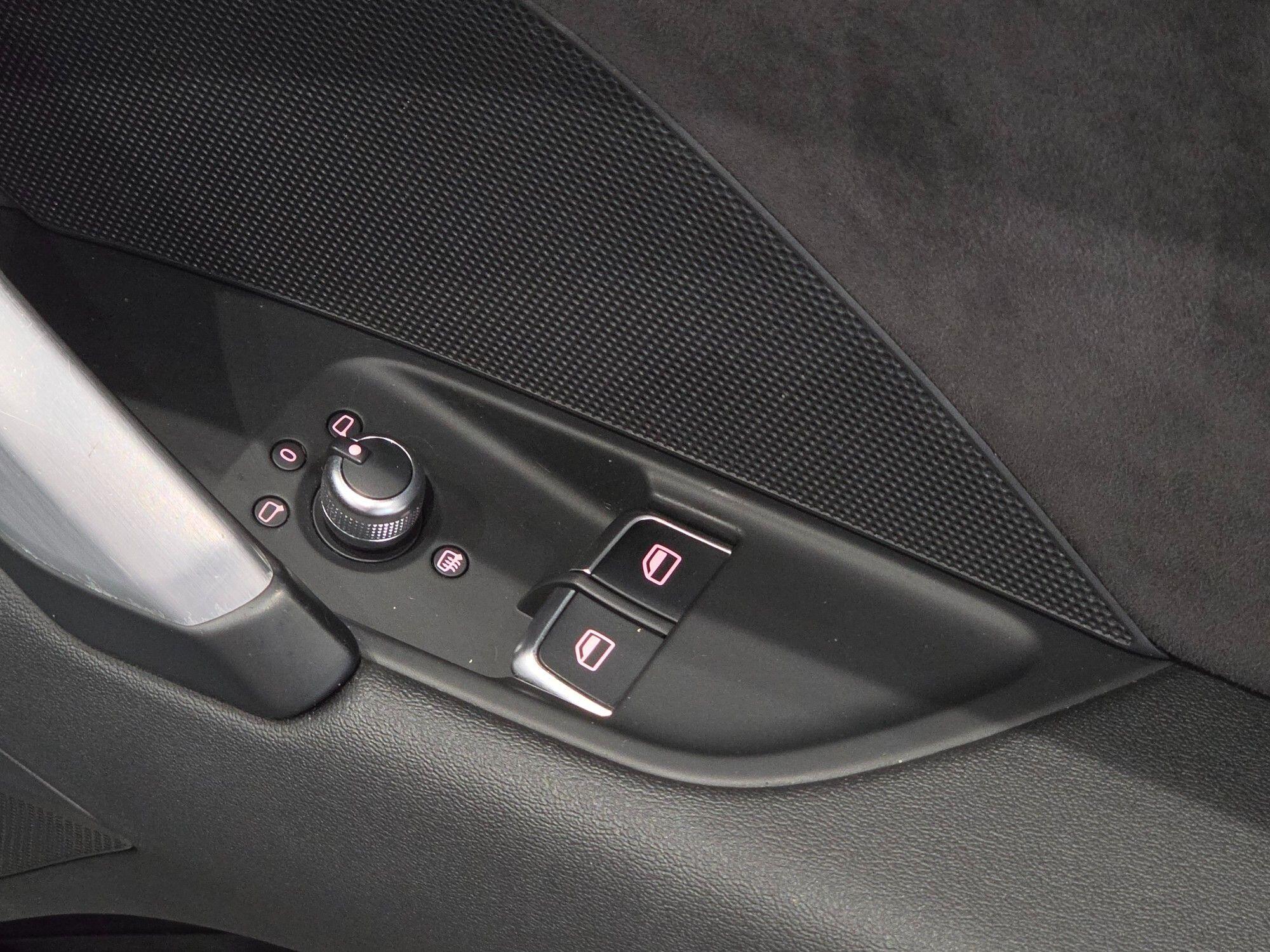 Audi TT view 45