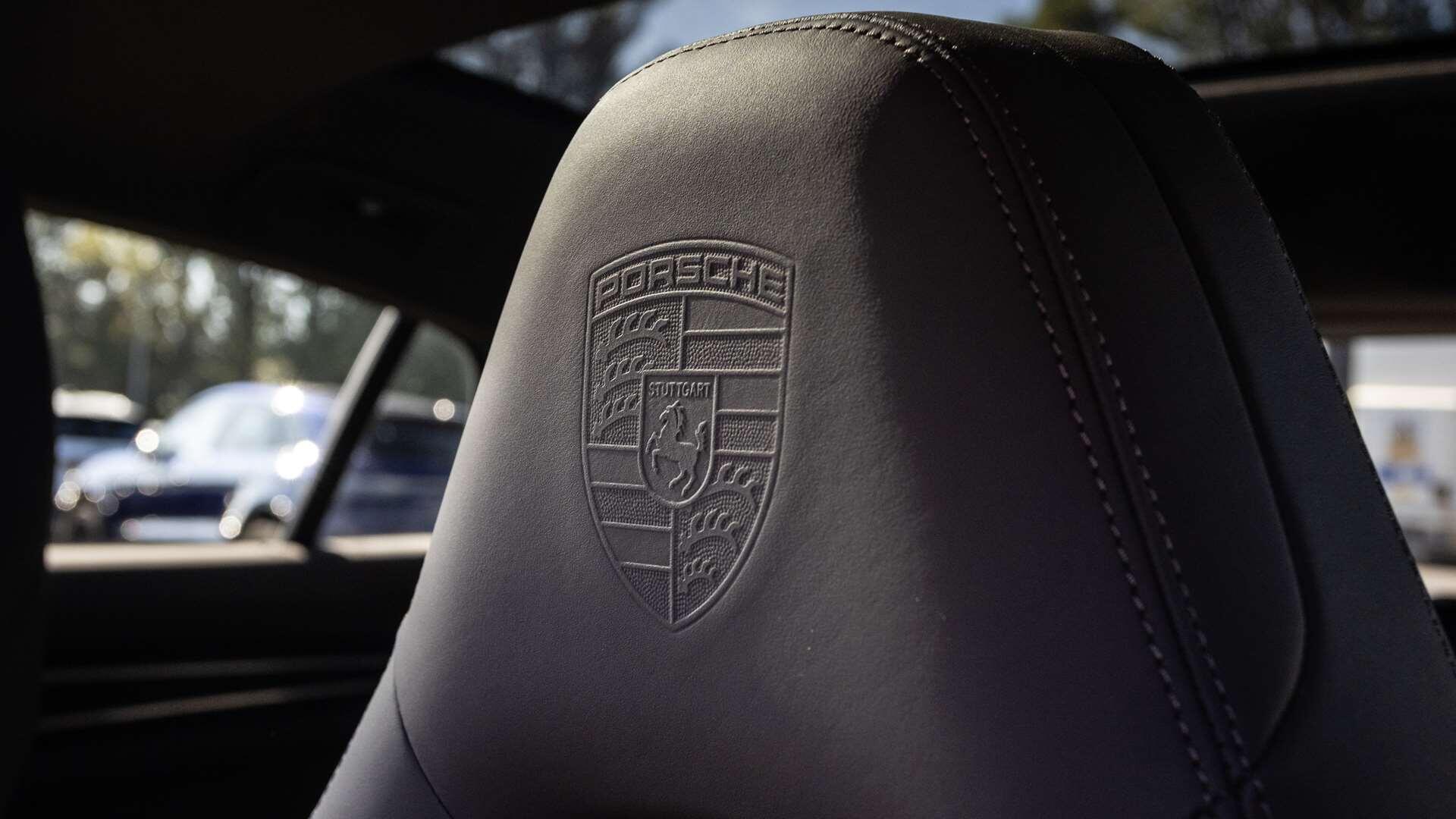 Porsche Panamera view 16