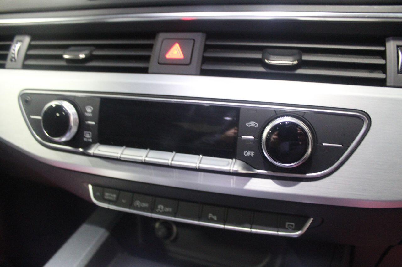 Audi A4 view 42