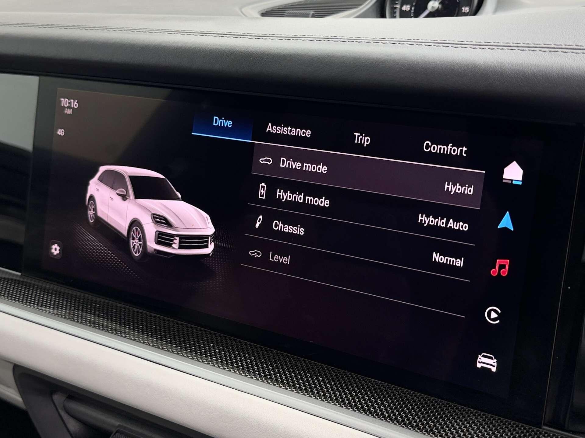 Porsche Cayenne view 56