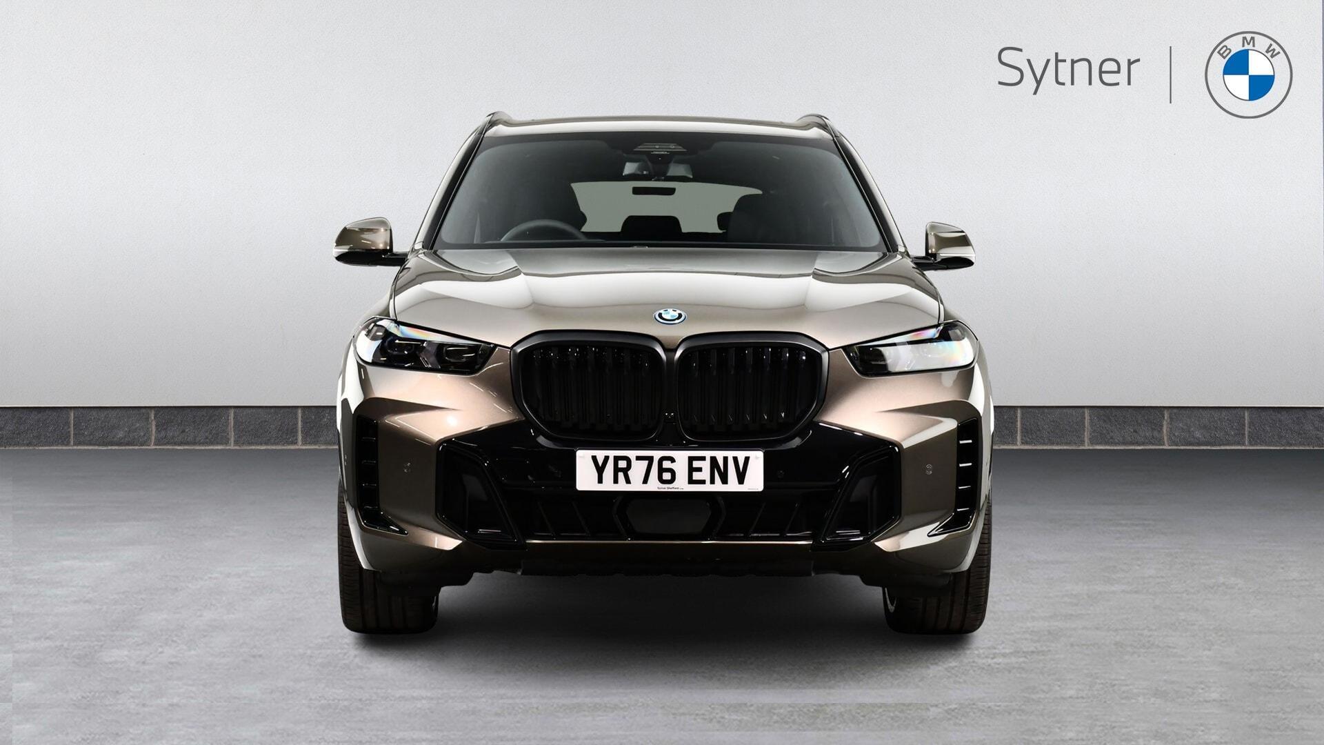 BMW X5 view 16