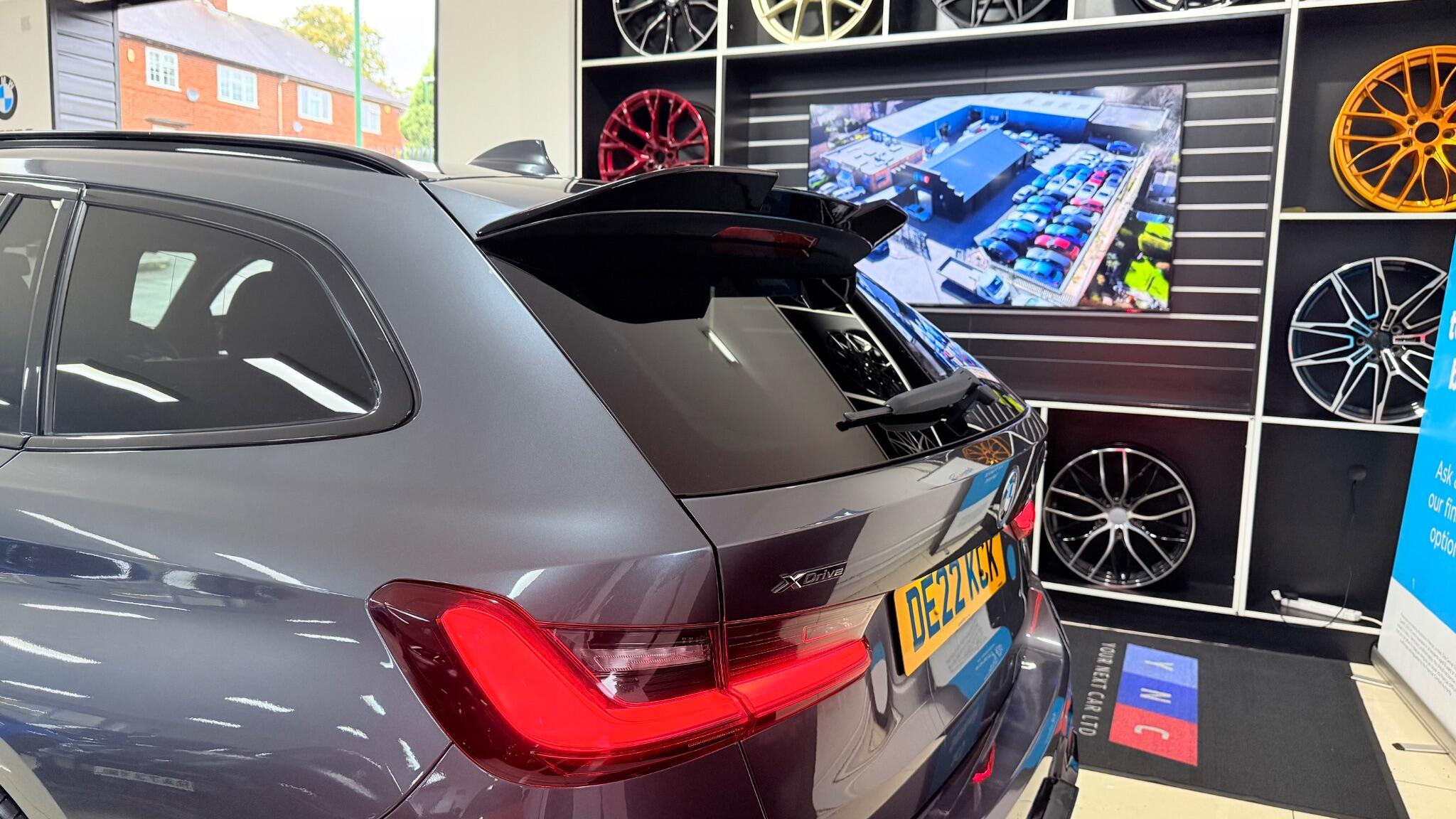 BMW 3 Series view 25
