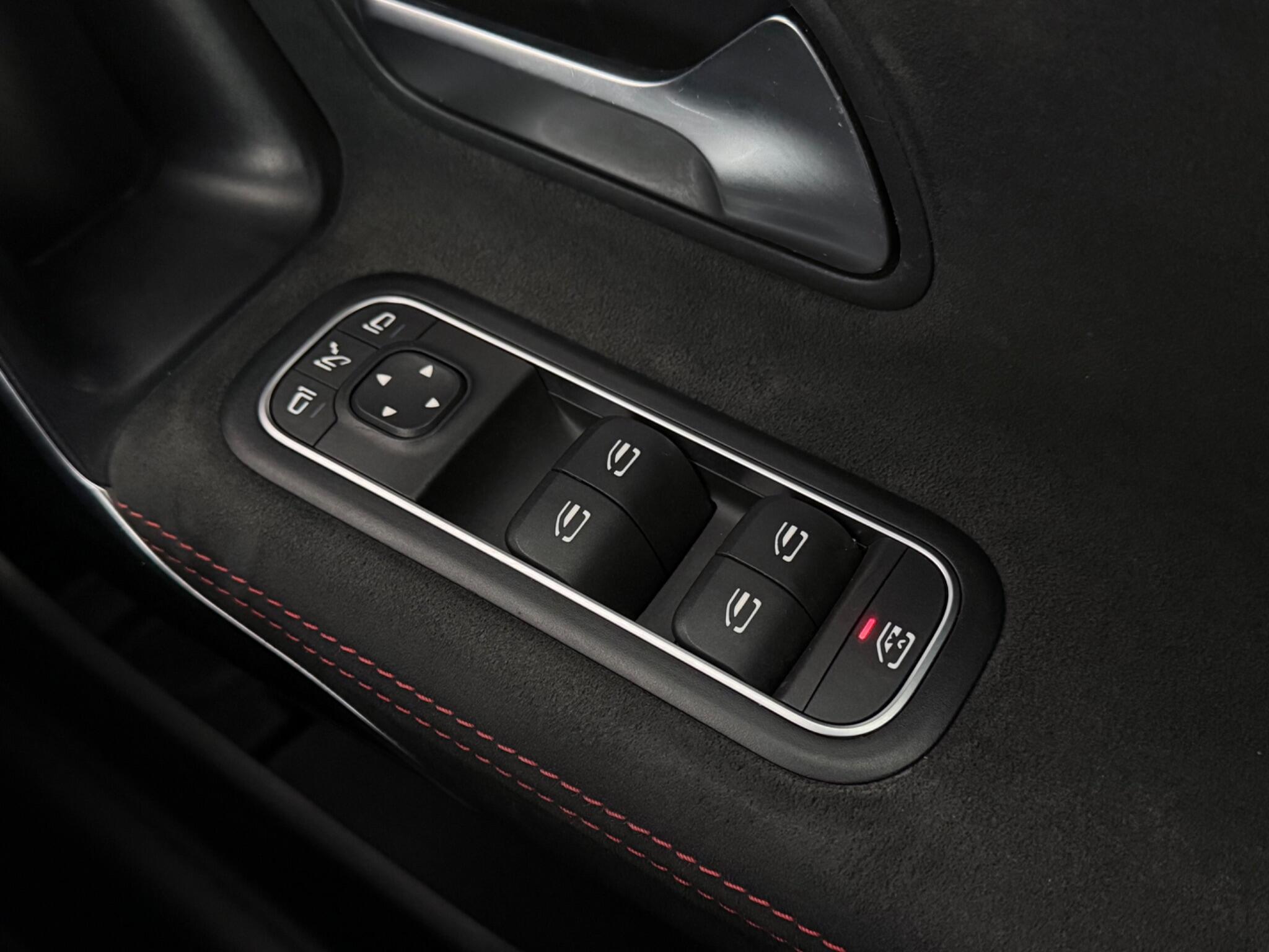 Mercedes-Benz A-Class view 25