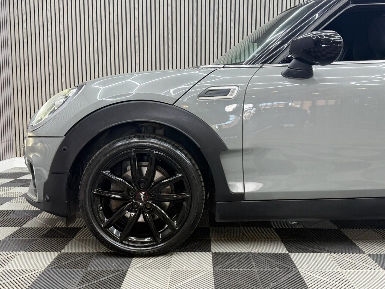 Mini Clubman view 26