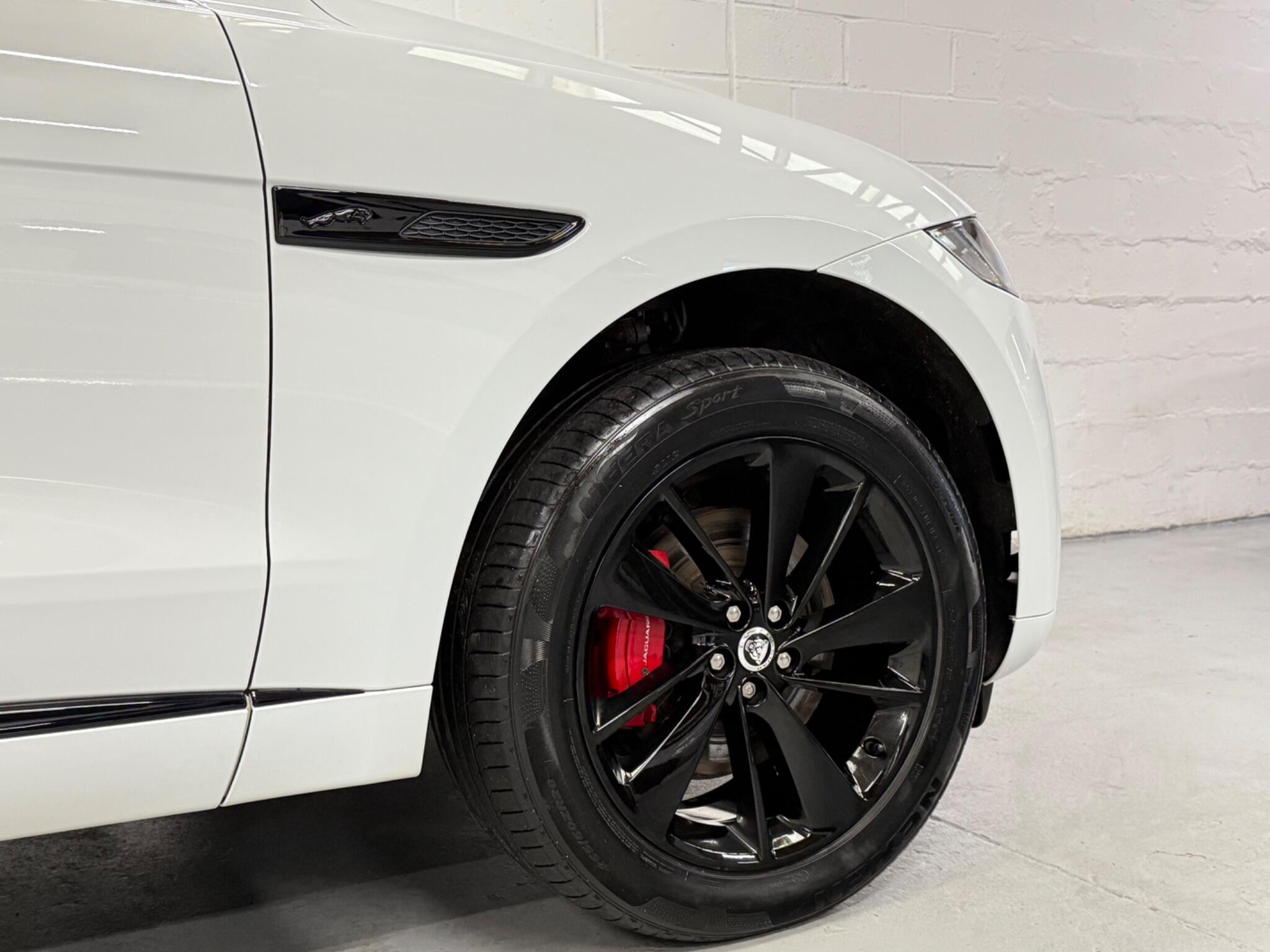 Jaguar F-Pace view 21