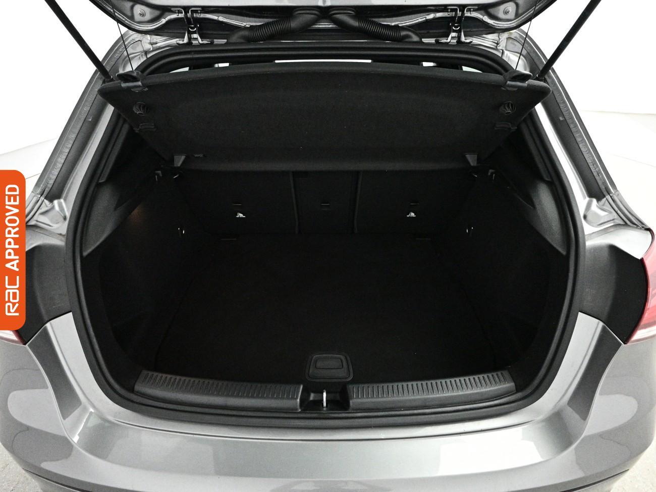 Mercedes-Benz A-Class view 27