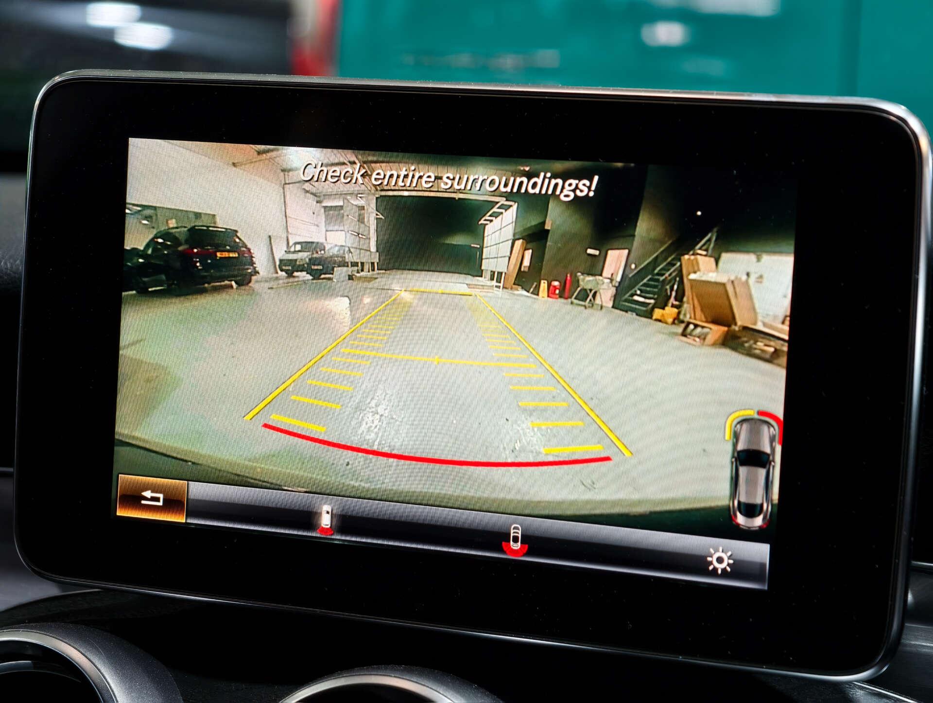 Mercedes-Benz C Class view 30