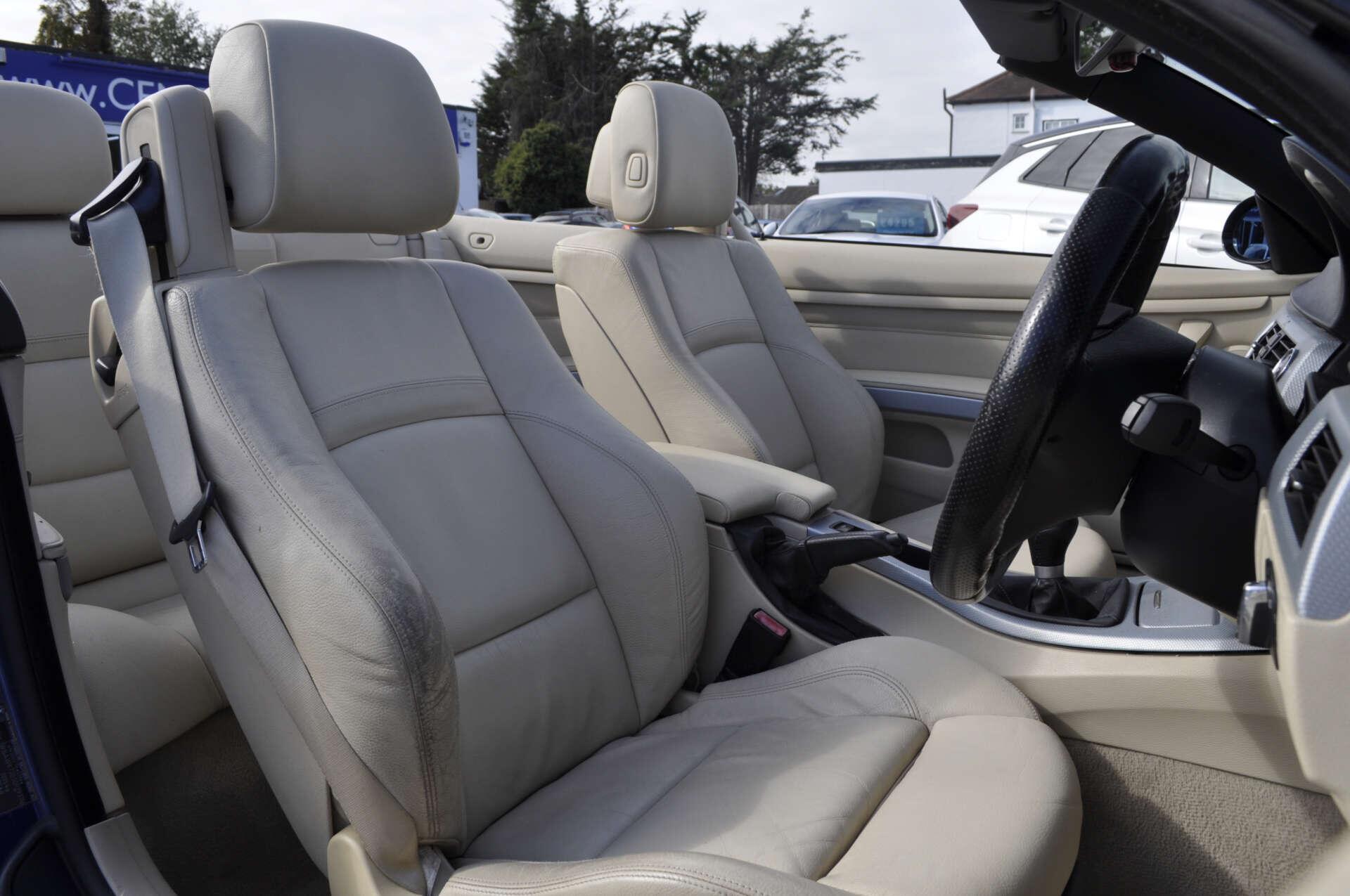 BMW 3 Series view 10