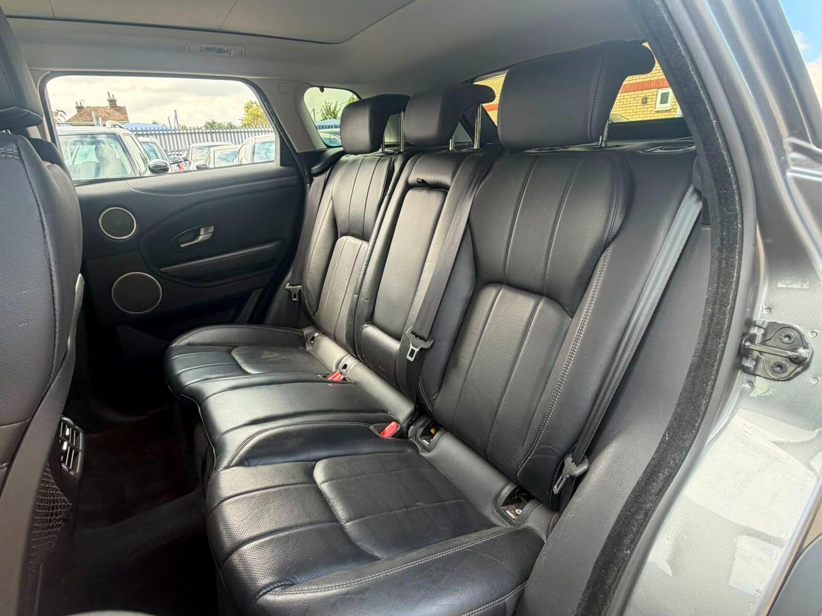 Land Rover Range Rover Evoque view 17