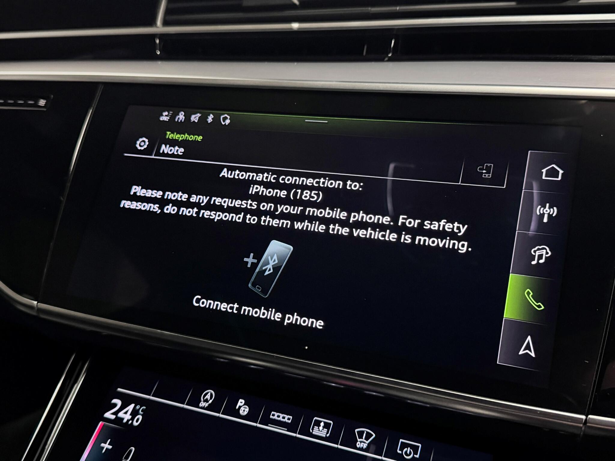 Audi A8 view 44