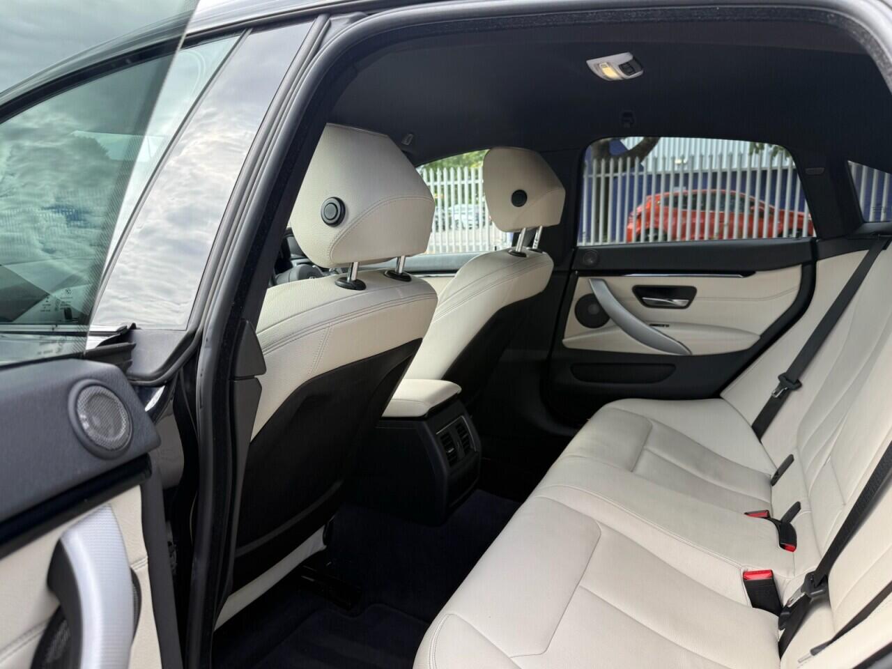 BMW 4 Series Gran Coupe view 35