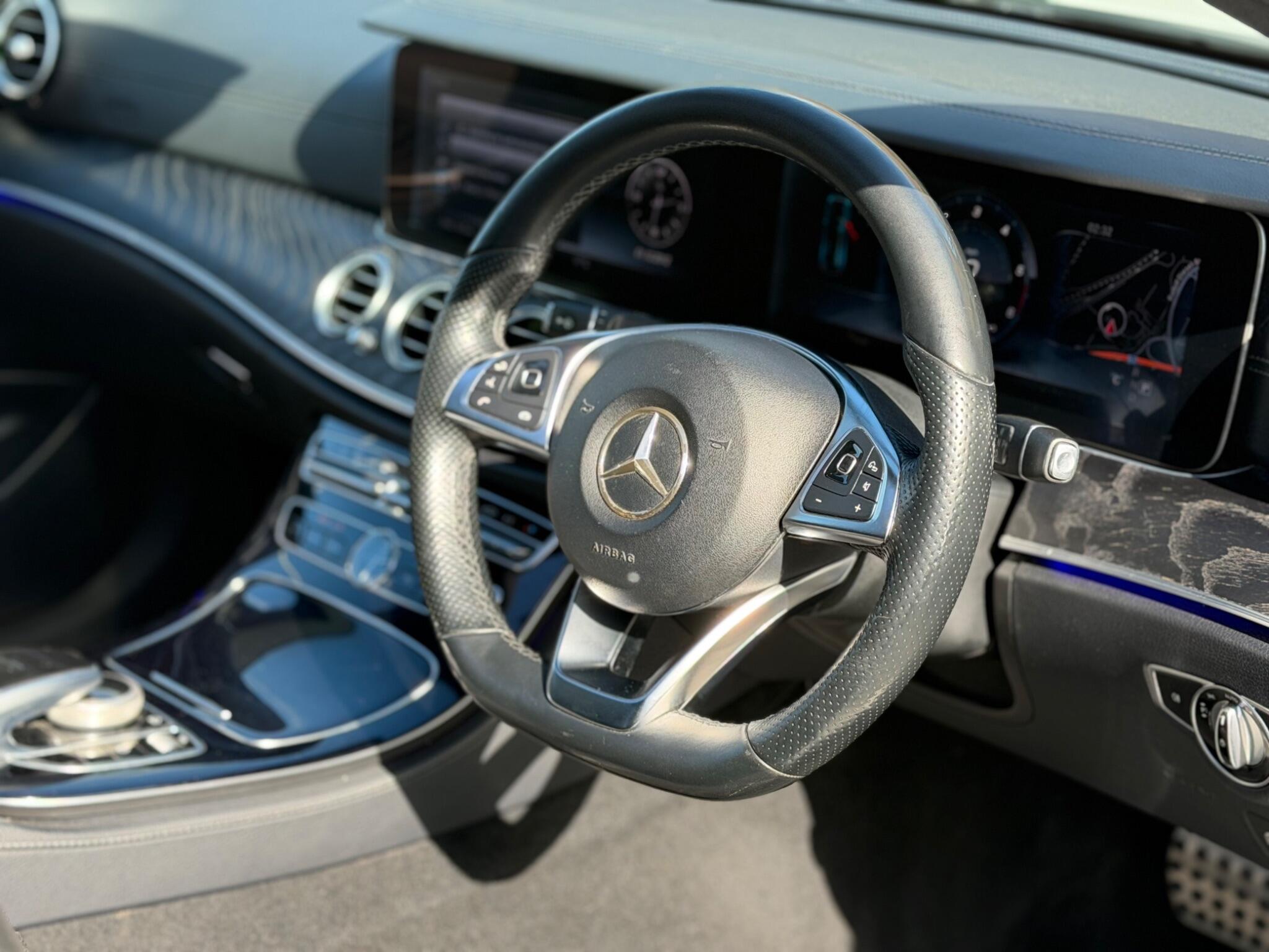 Mercedes-Benz E-Class view 14