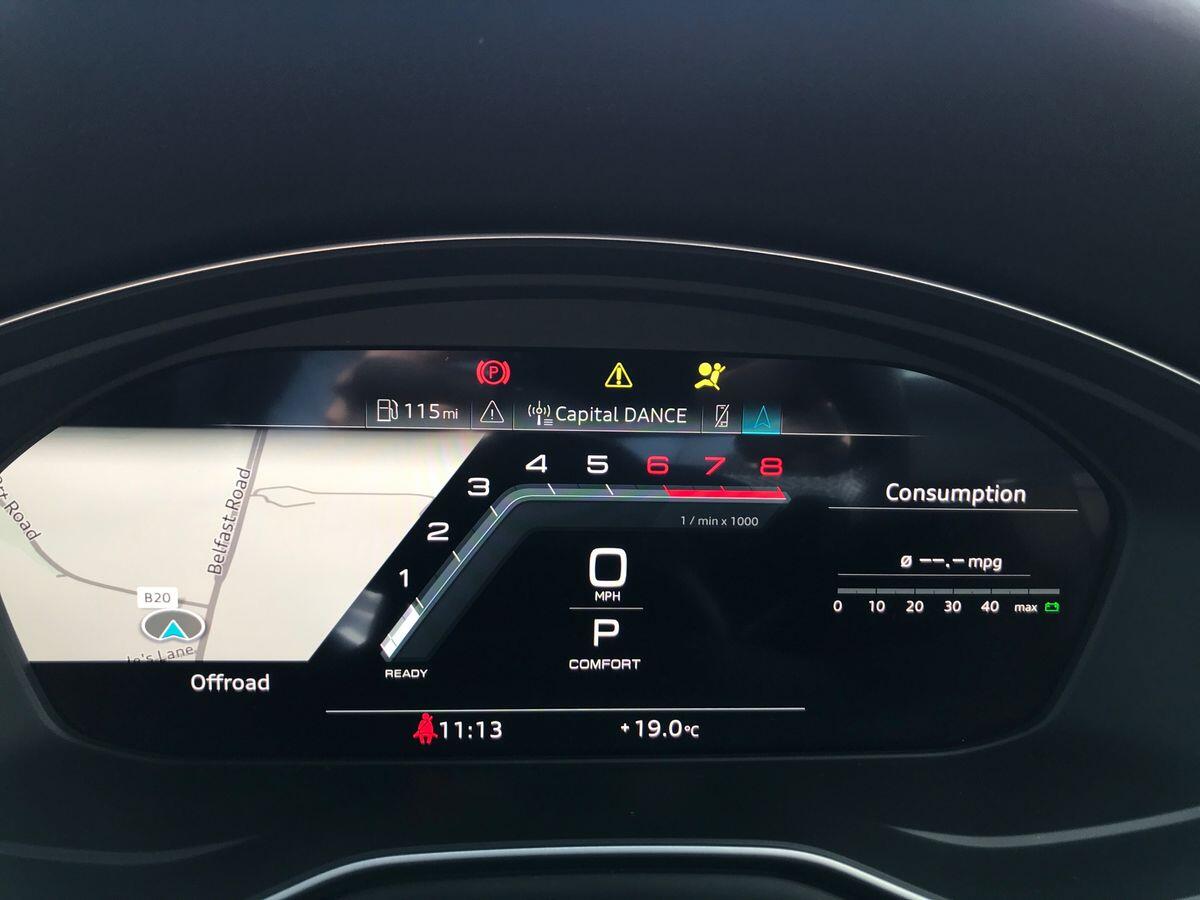 Audi A4 view 20