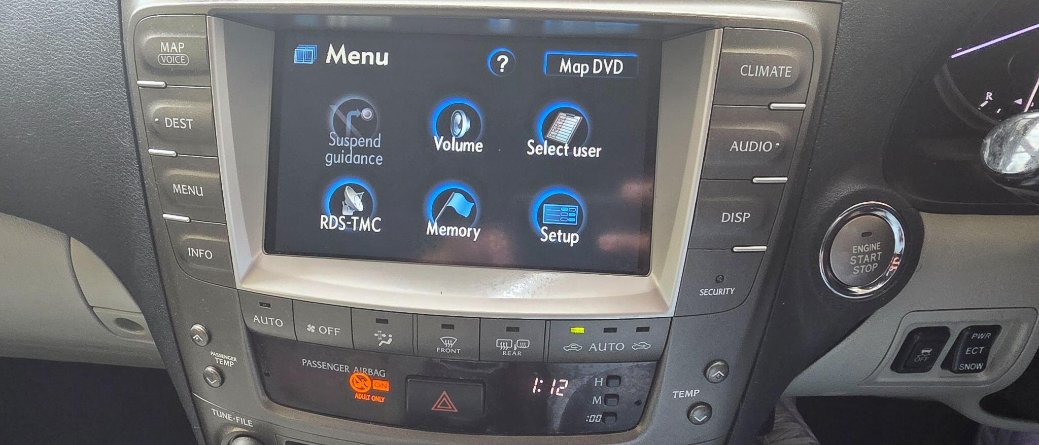 Lexus IS view 17