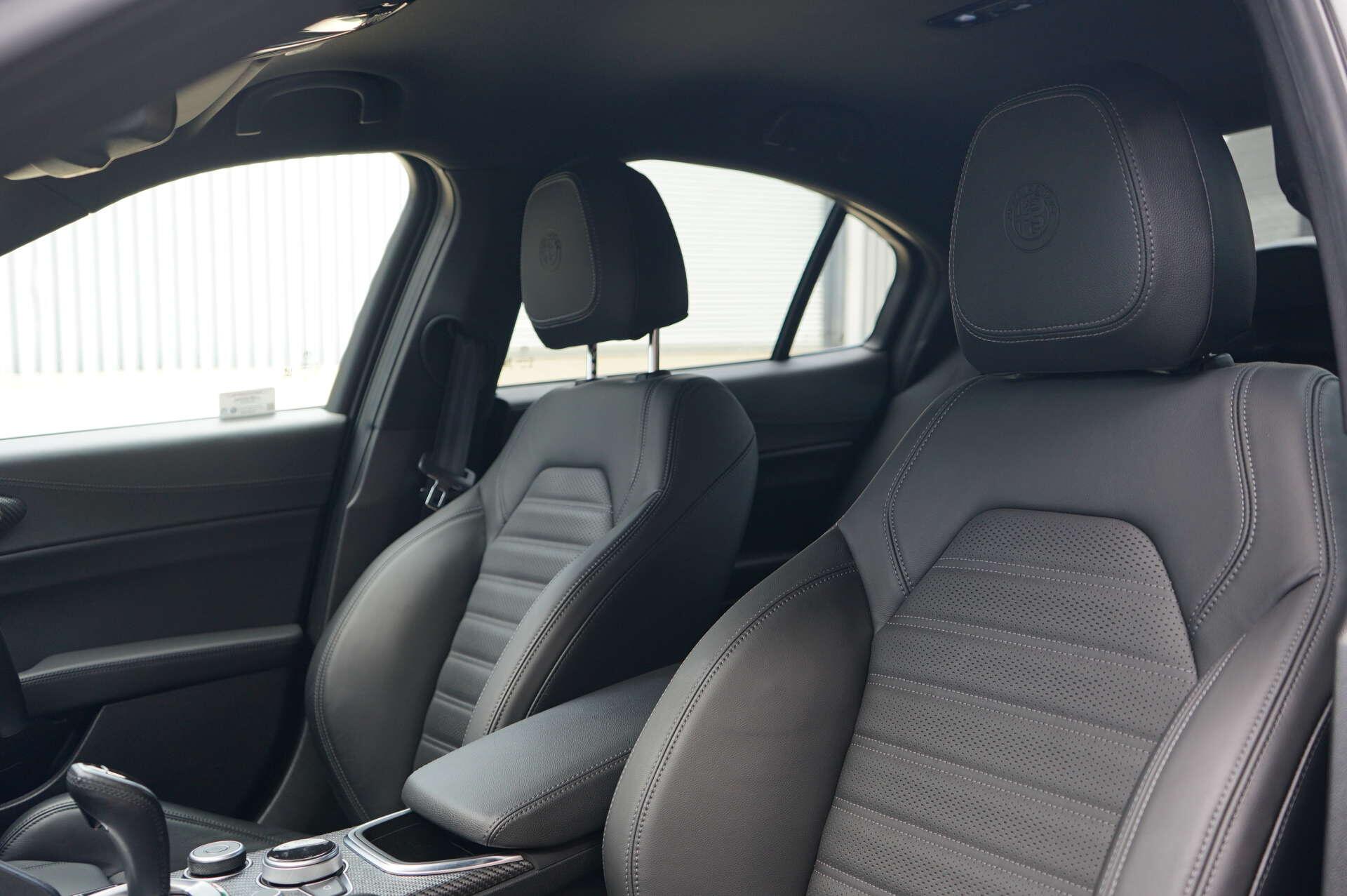 Alfa Romeo Giulia view 10