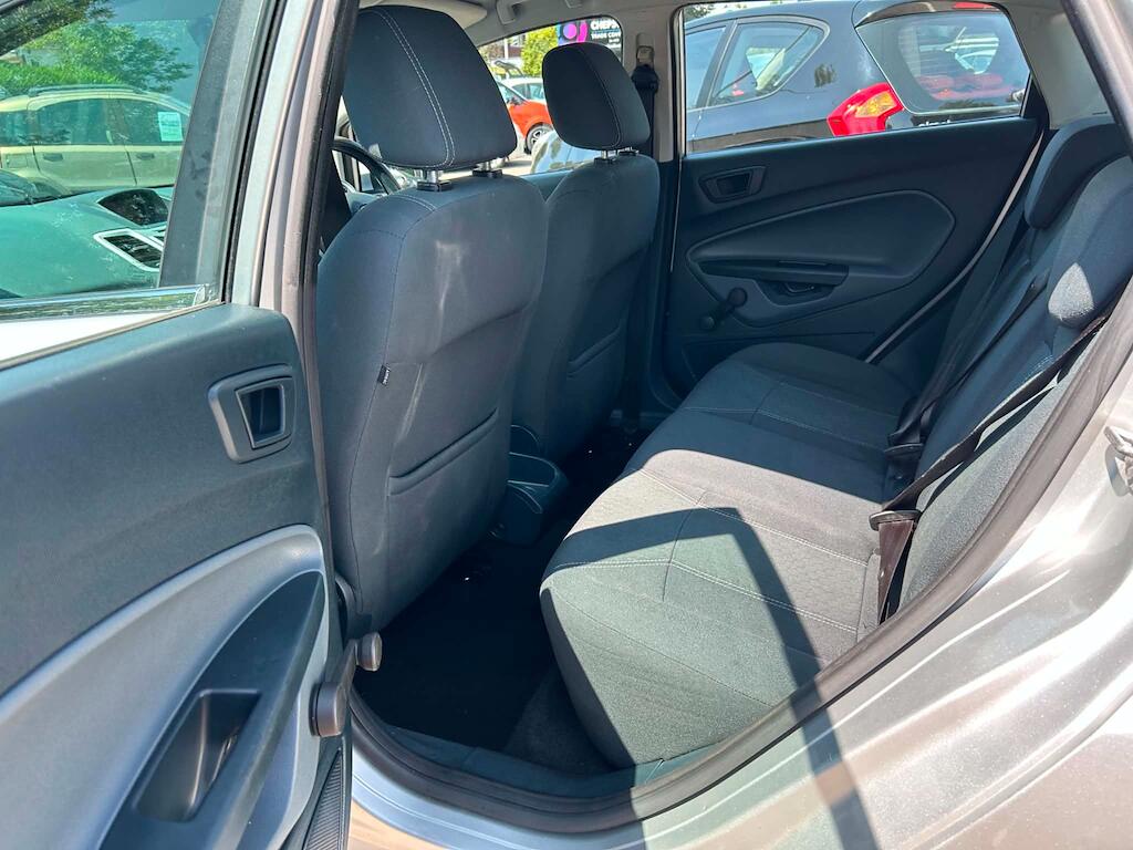 Ford Fiesta view 14