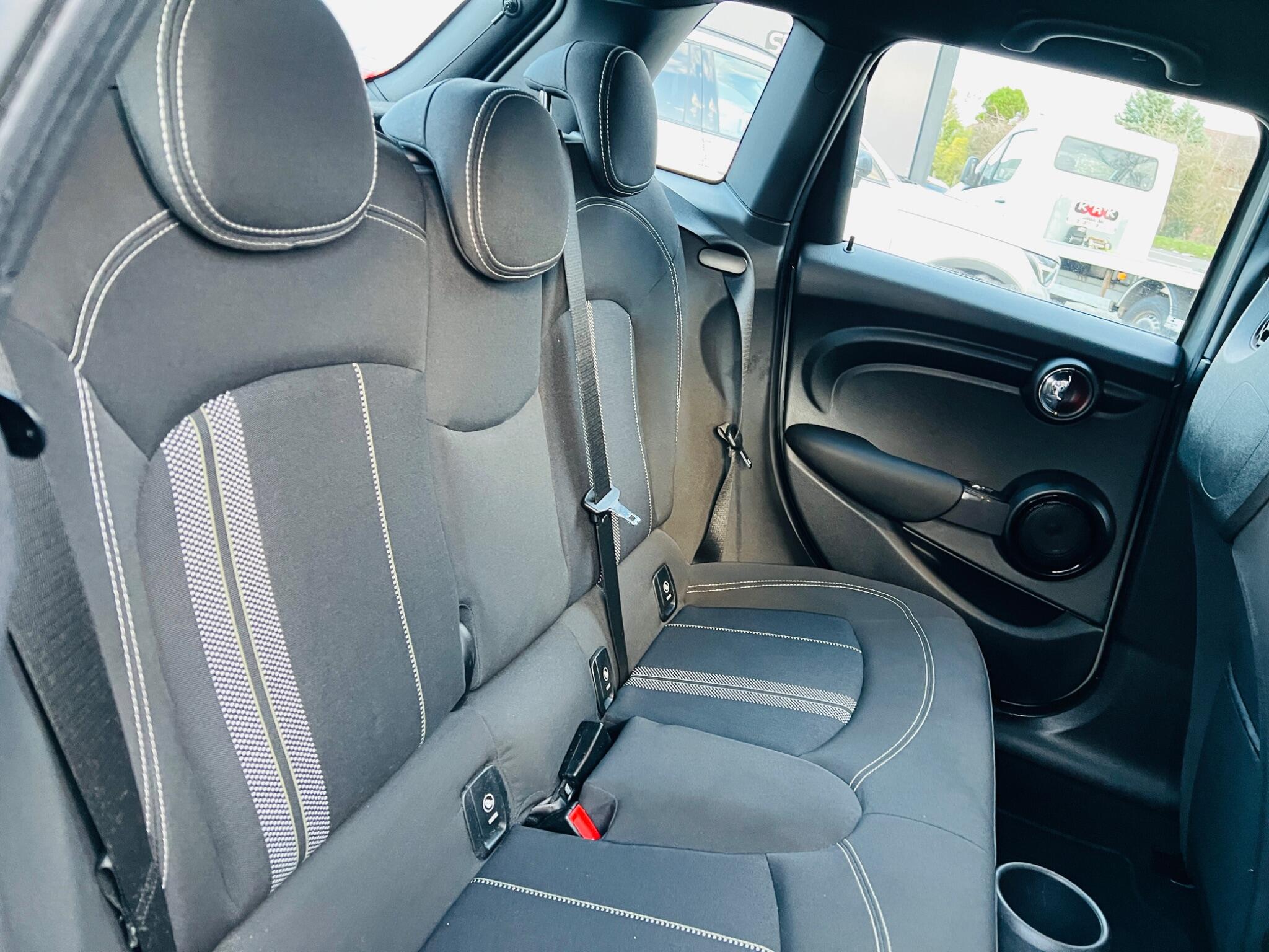 2020 MINI Hatch 1.5 Cooper Sport Steptronic Euro 6 (s/s) 5dr • 44,000 miles image 36