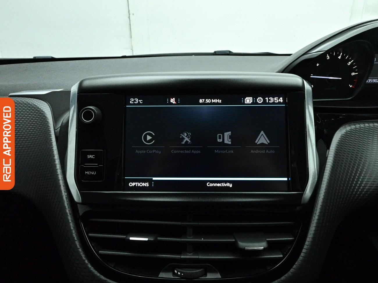 Peugeot 208 view 18