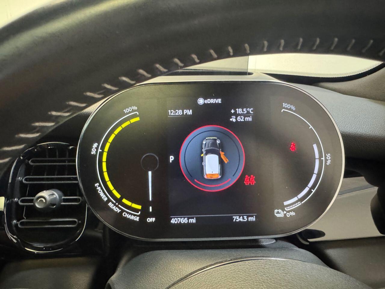 Mini Electric Hatch view 68