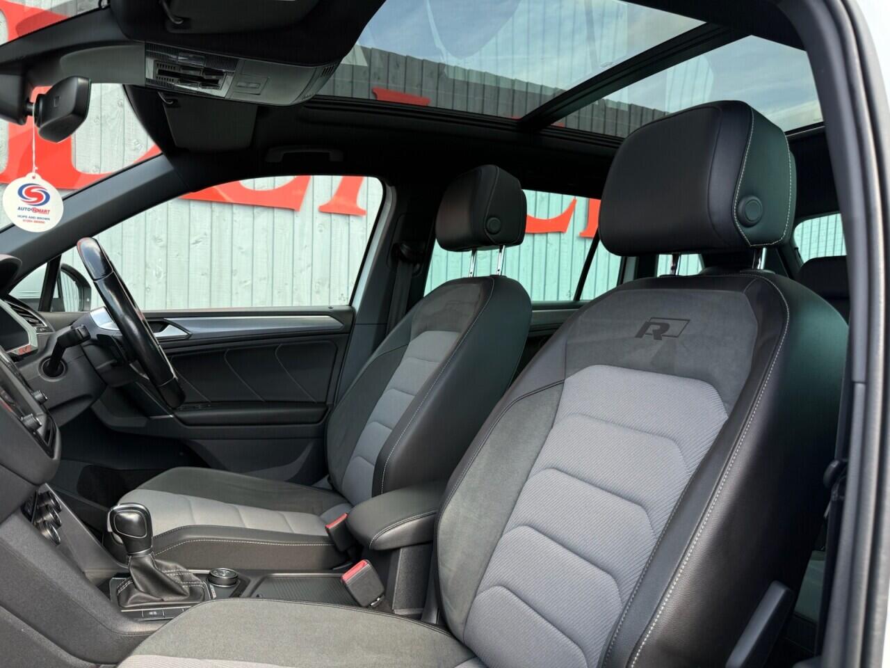 Volkswagen Tiguan view 23