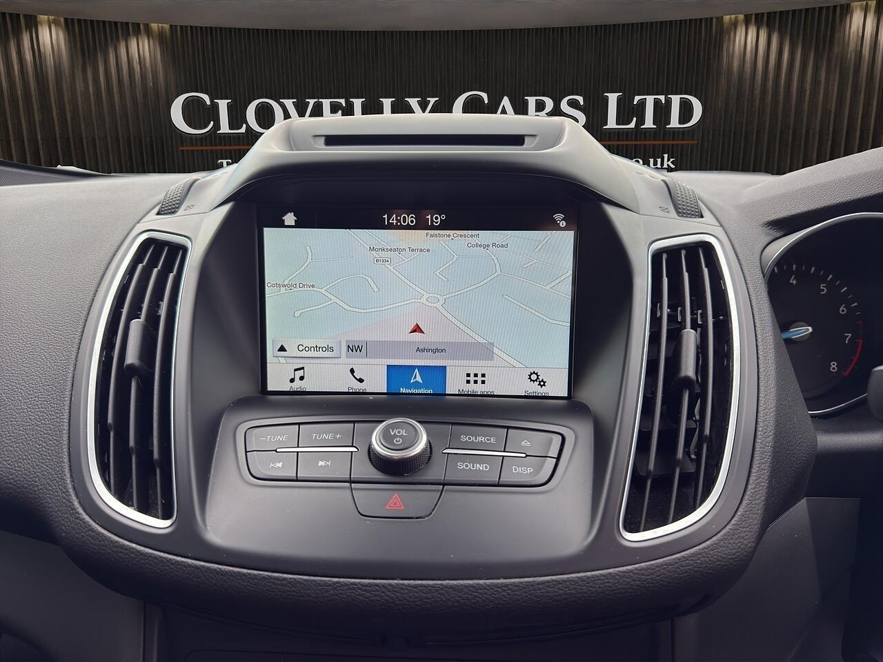 Ford C-Max view 34