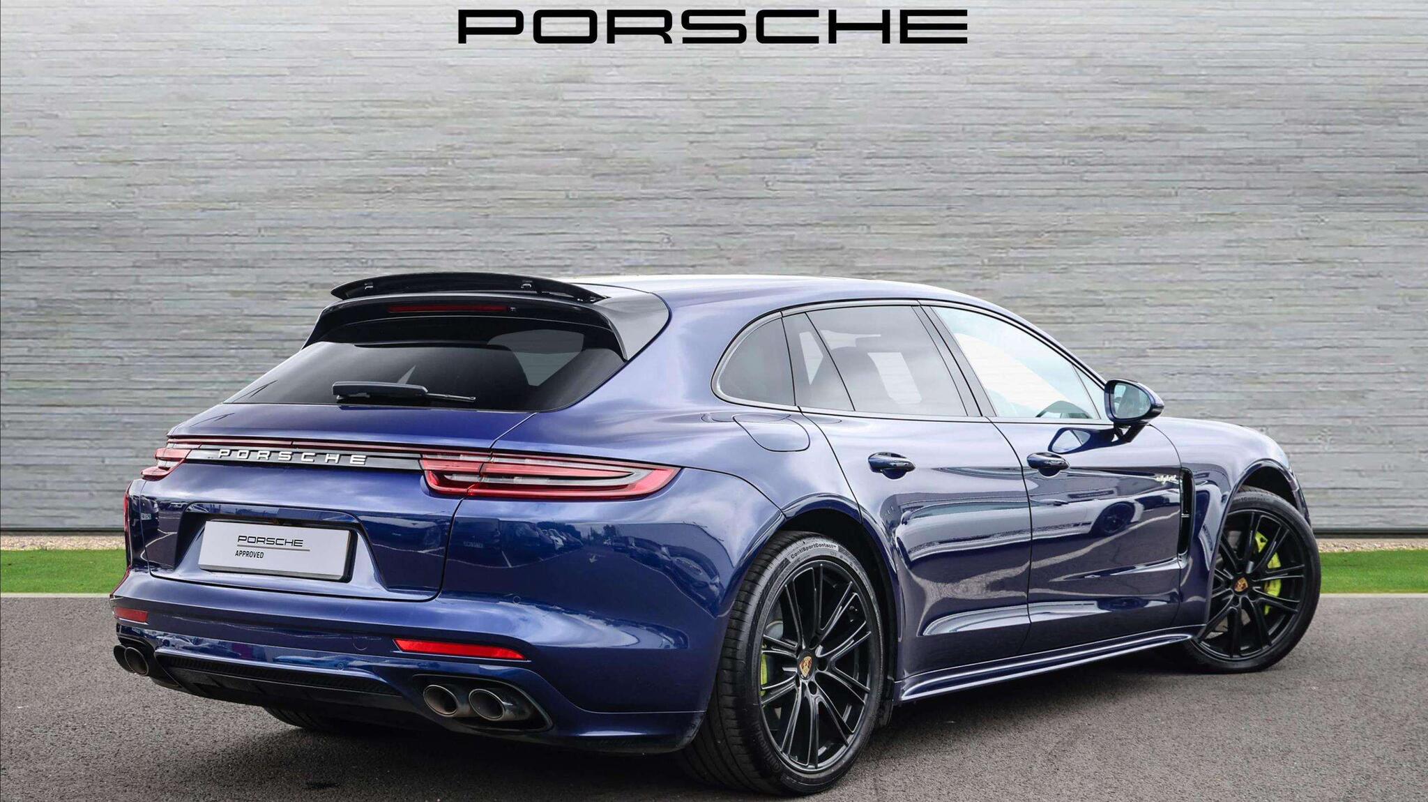 Porsche Panamera view 3