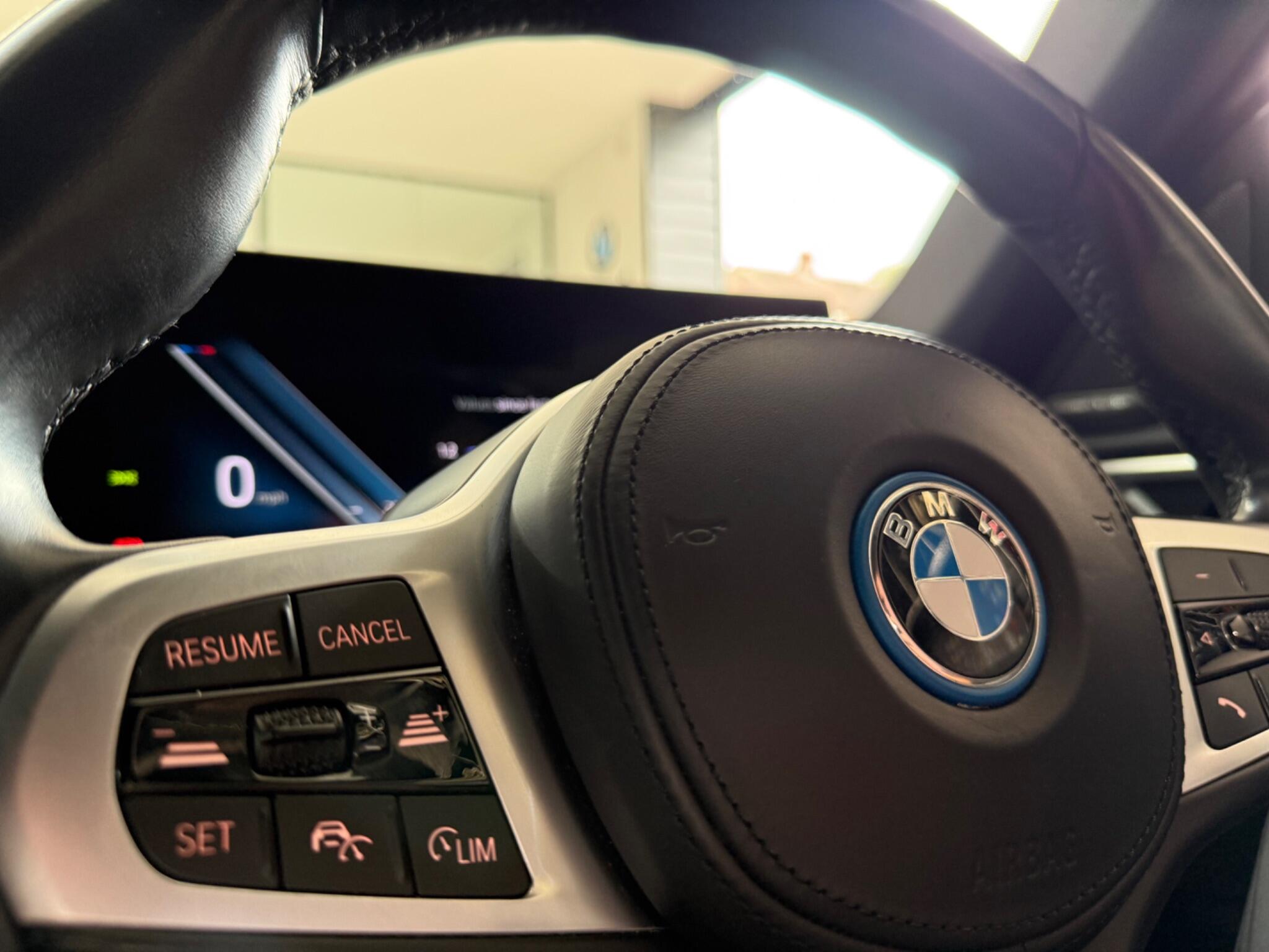 BMW I4 view 24