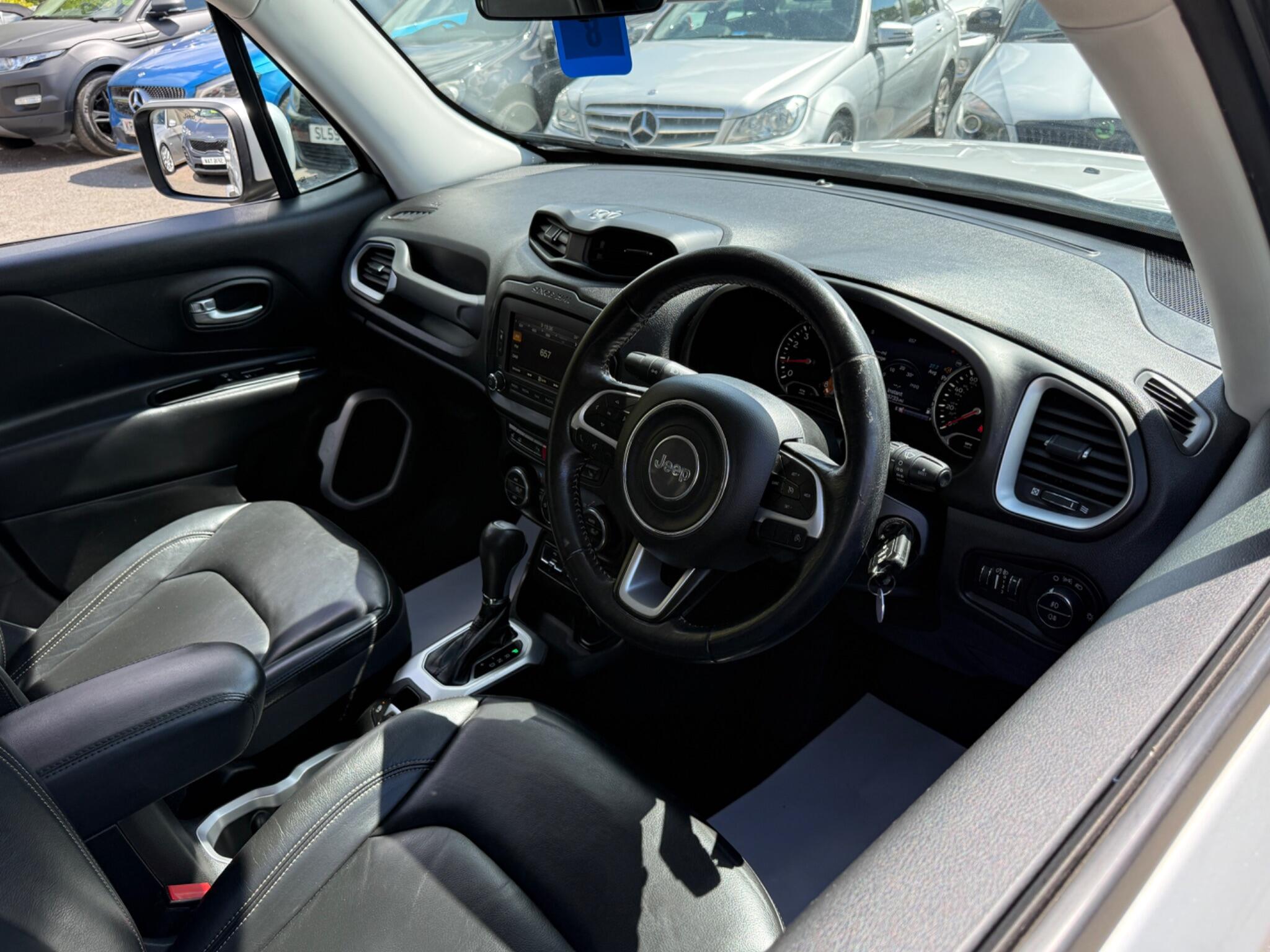 Jeep Renegade - Image 3