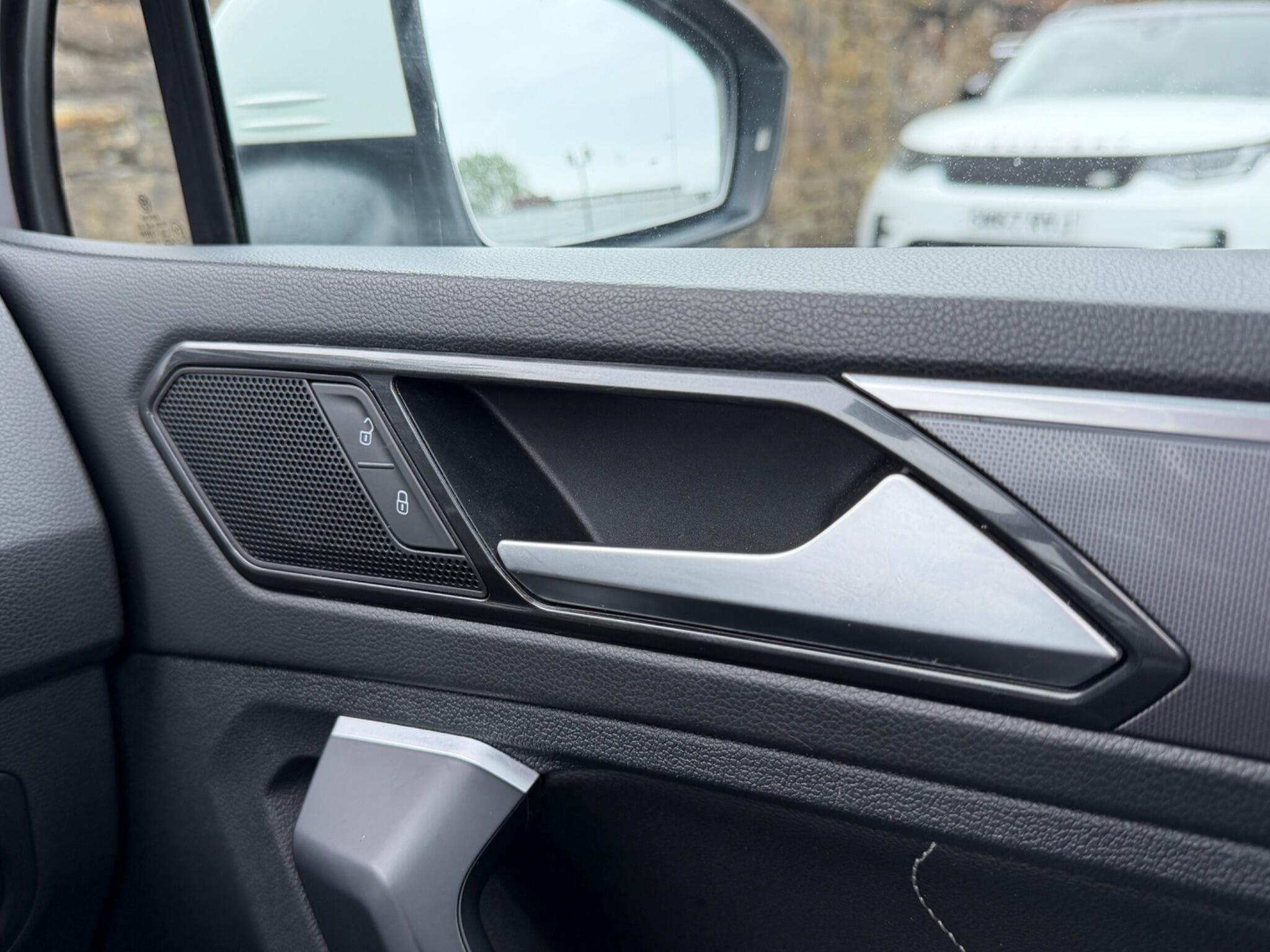 Volkswagen Tiguan view 49