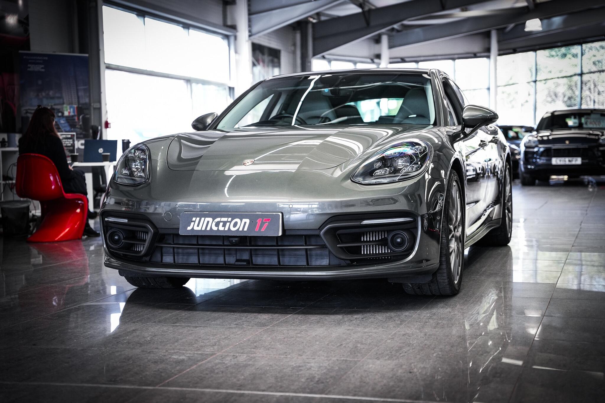 Porsche Panamera view 13