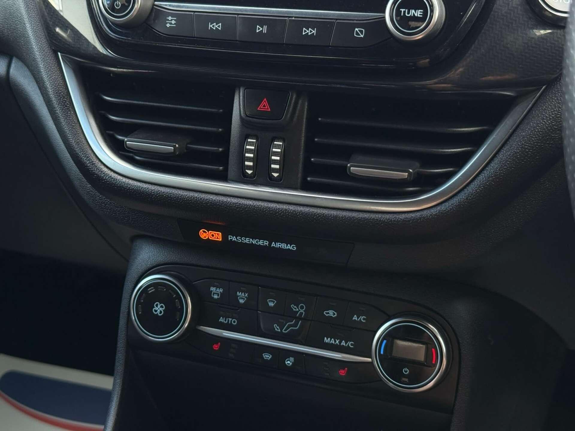 Ford Fiesta view 56