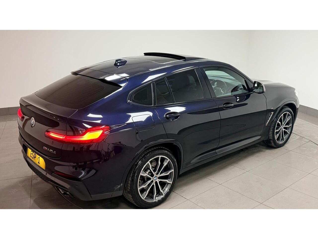 BMW X4 view 13