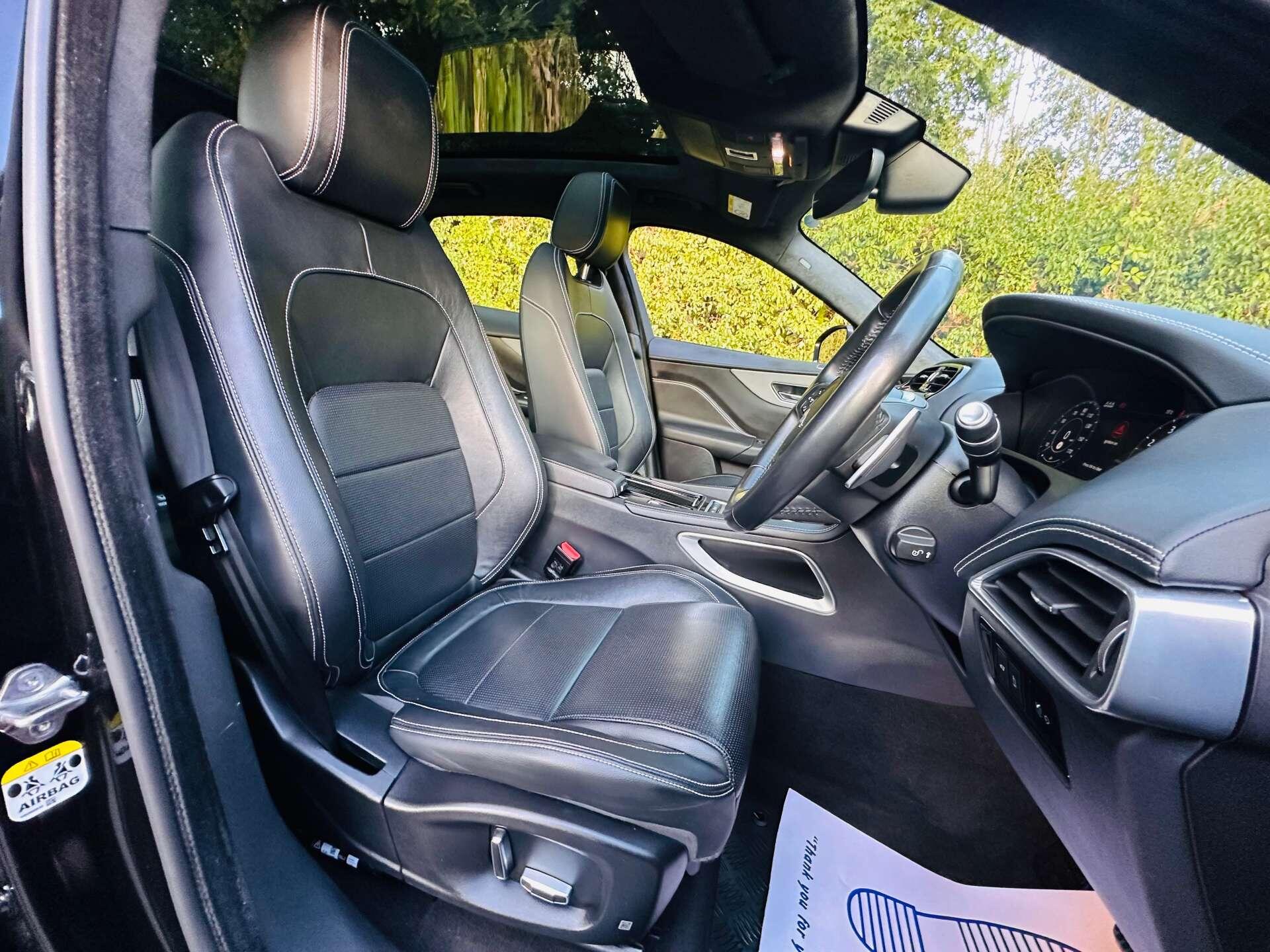 Jaguar F-Pace view 10
