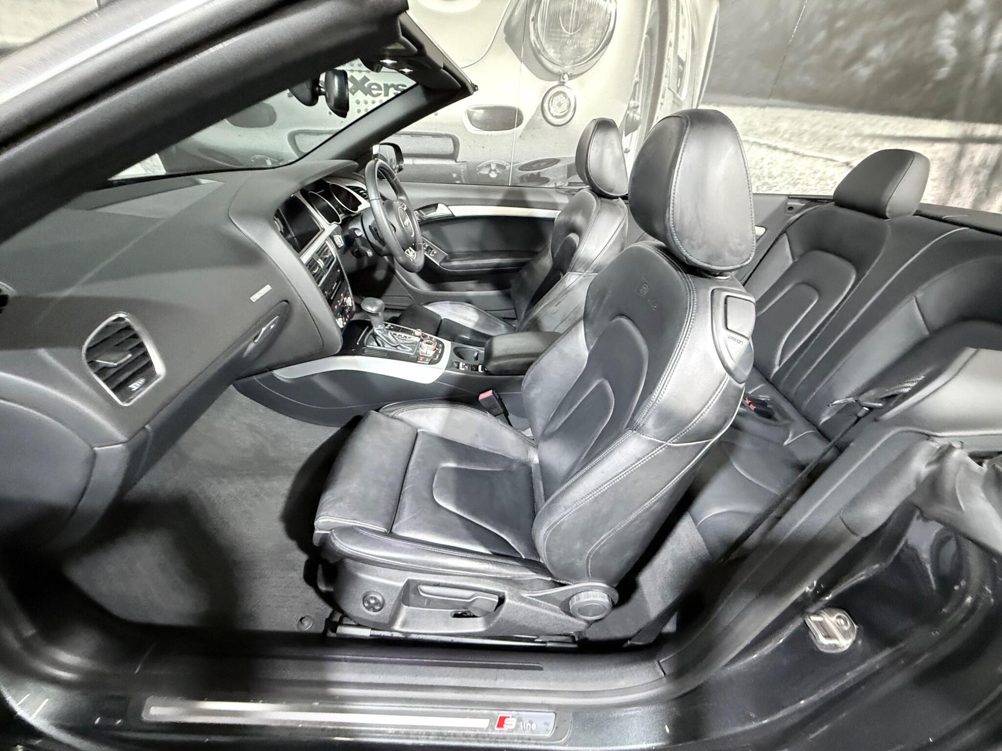 Audi A5 Cabriolet view 7