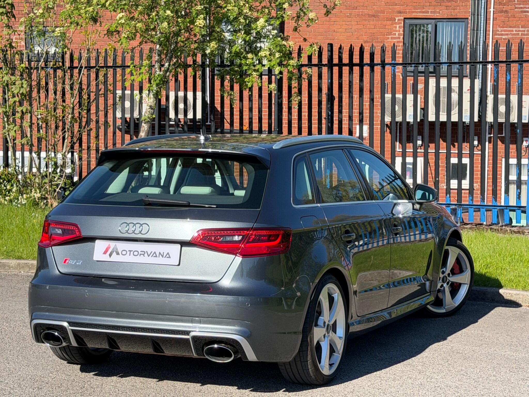 Audi RS3 view 11