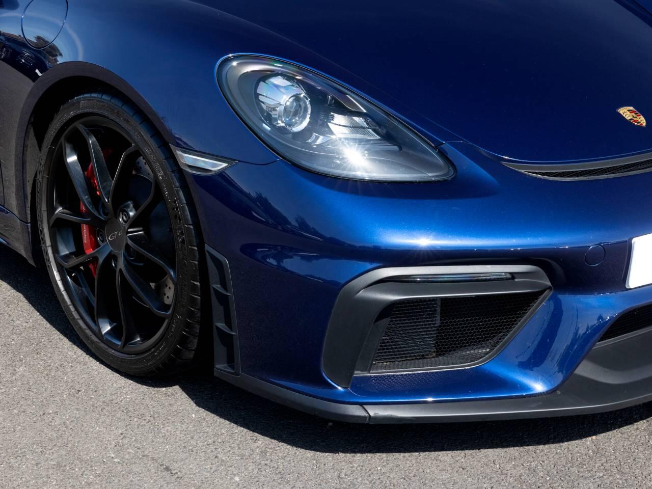 Porsche Cayman view 29