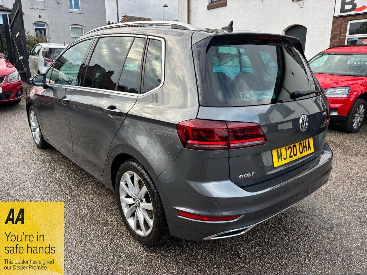 Volkswagen Golf SV view 6