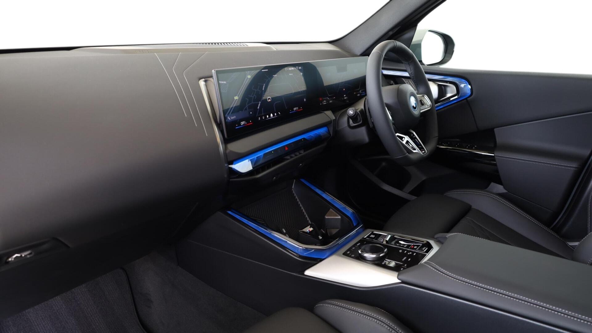 BMW X3 view 7