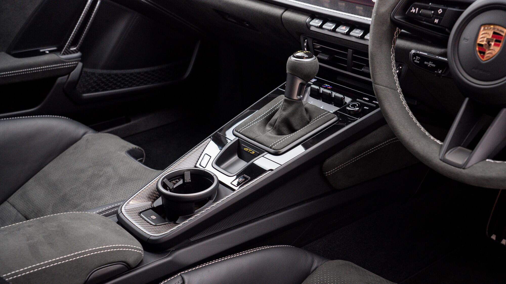 Porsche 911 view 27