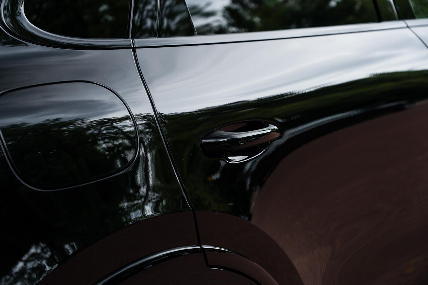 Porsche Cayenne view 24