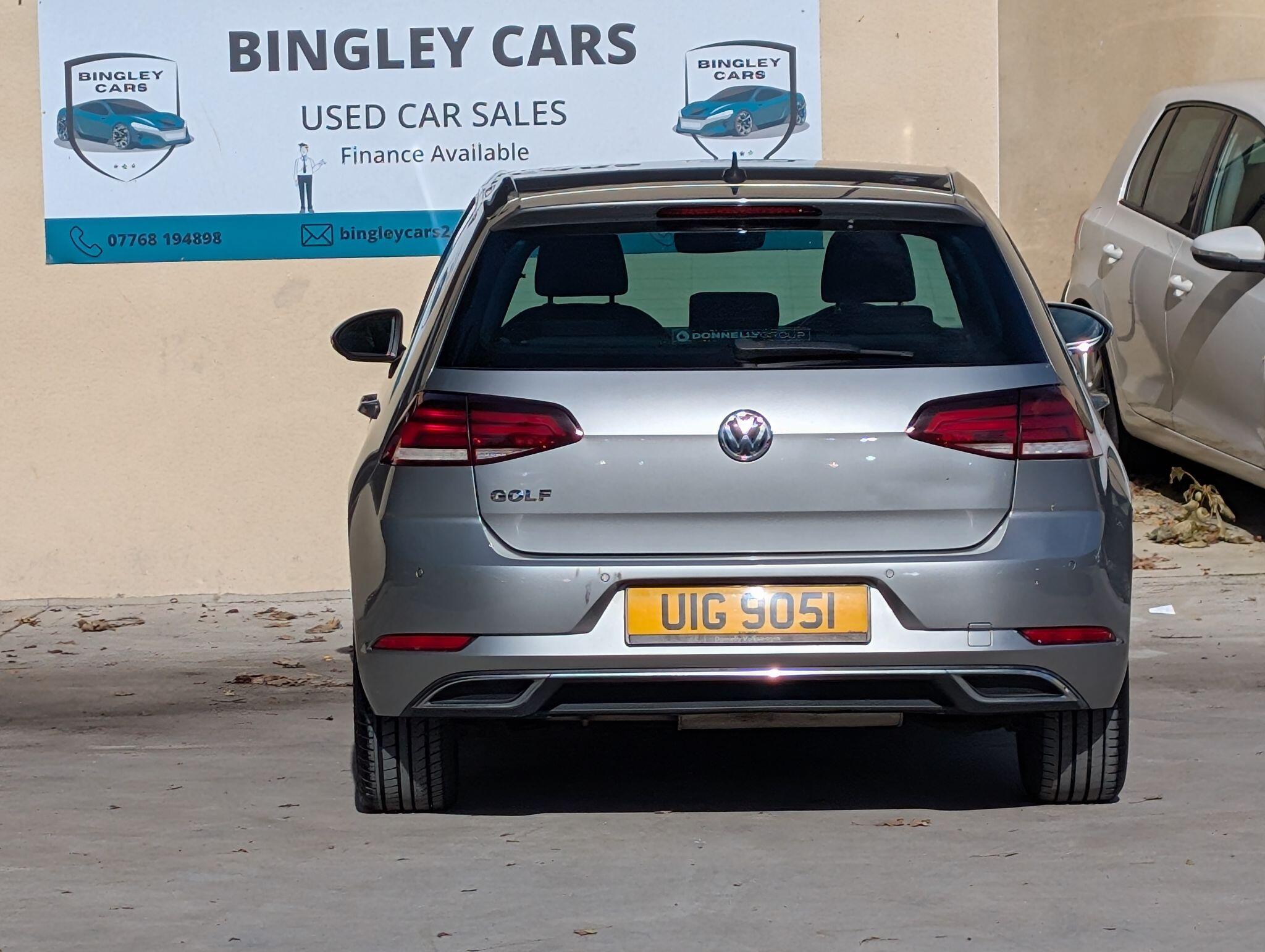 Volkswagen Golf view 6