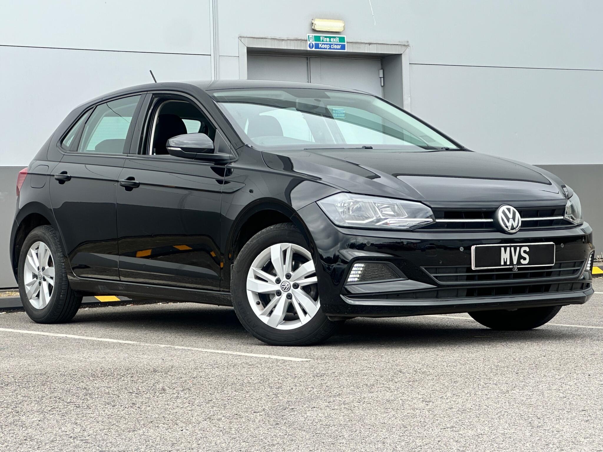 Volkswagen Polo view 5
