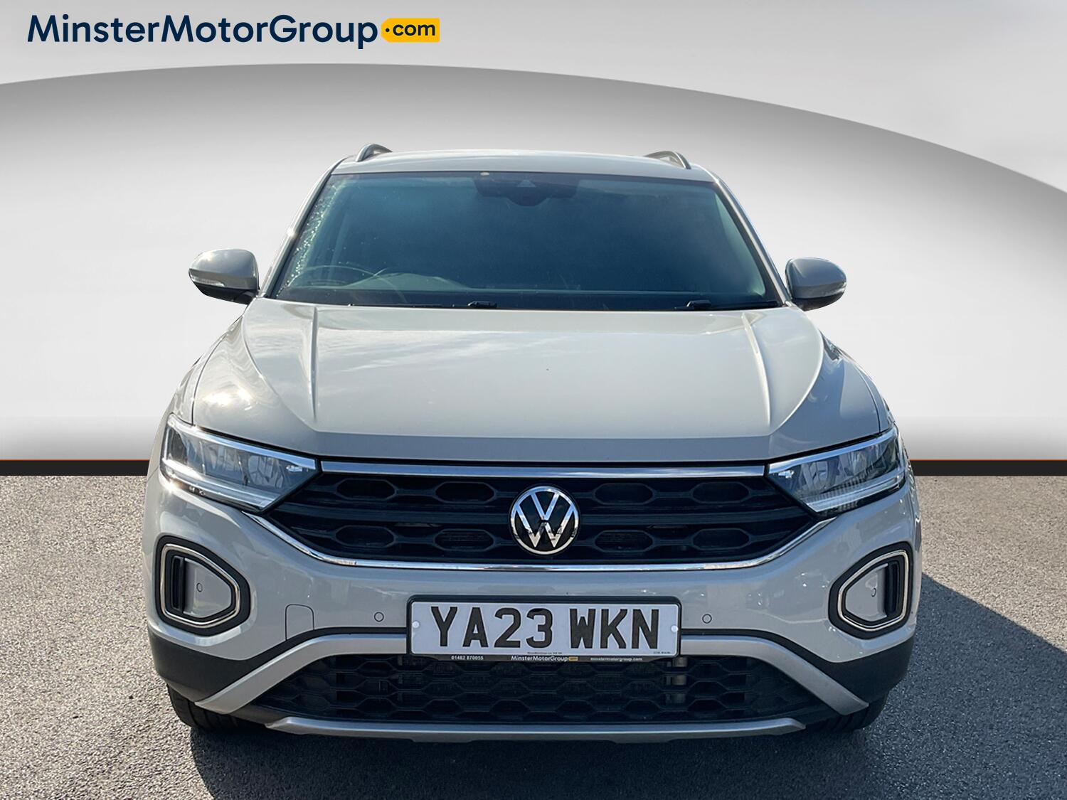 Volkswagen T-Roc view 5