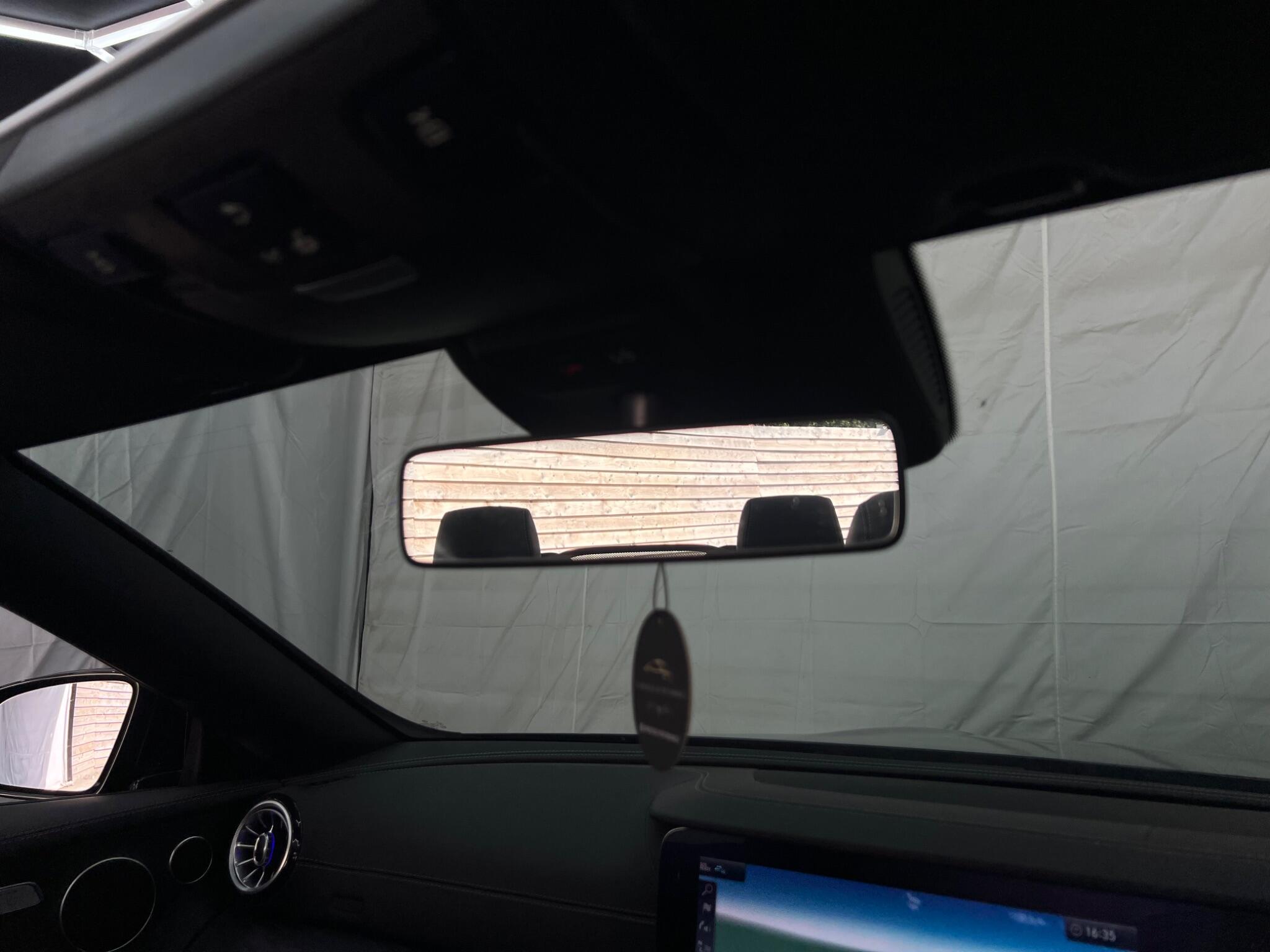 Mercedes-Benz E Class view 54