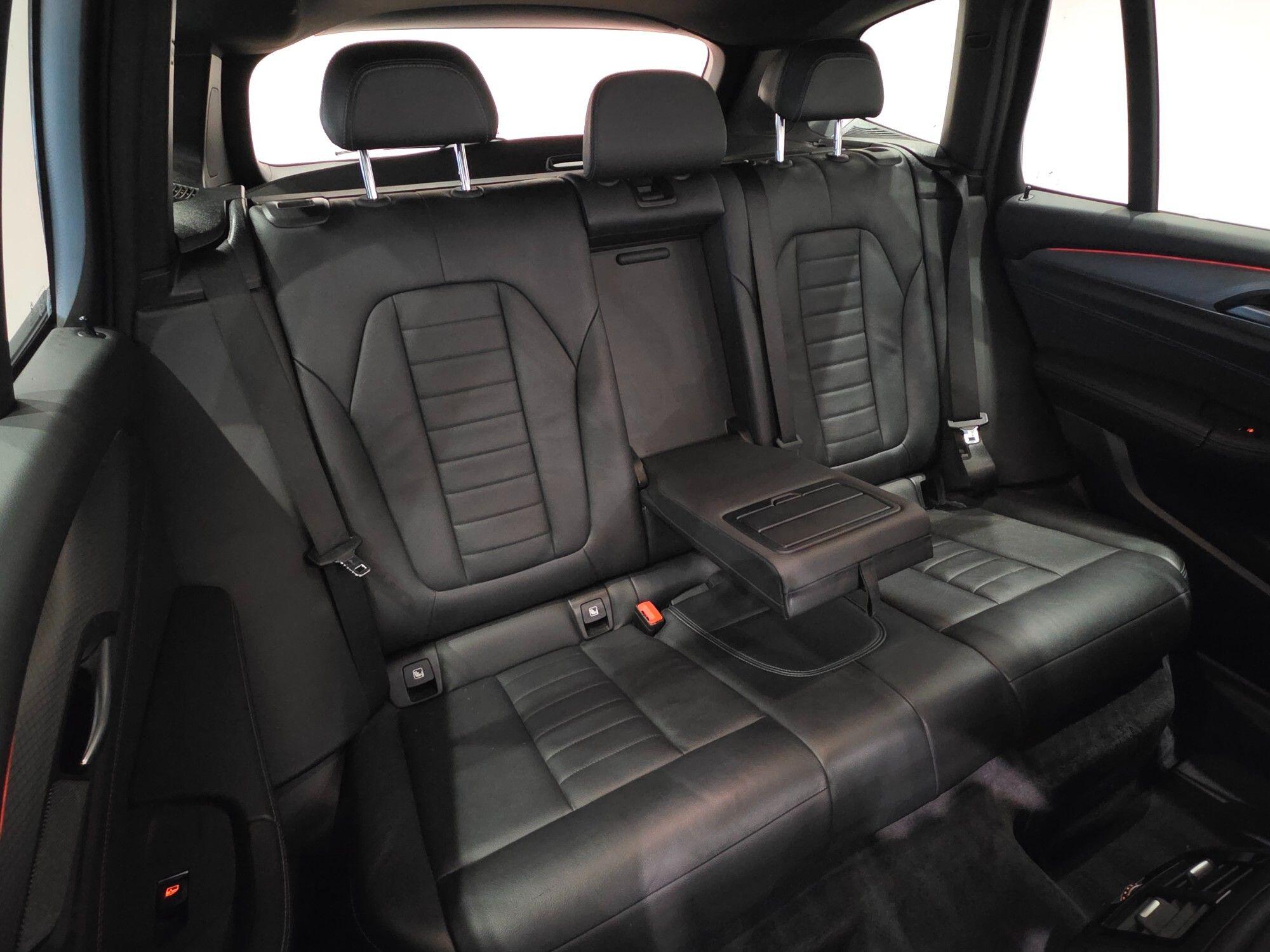 BMW X3 view 22