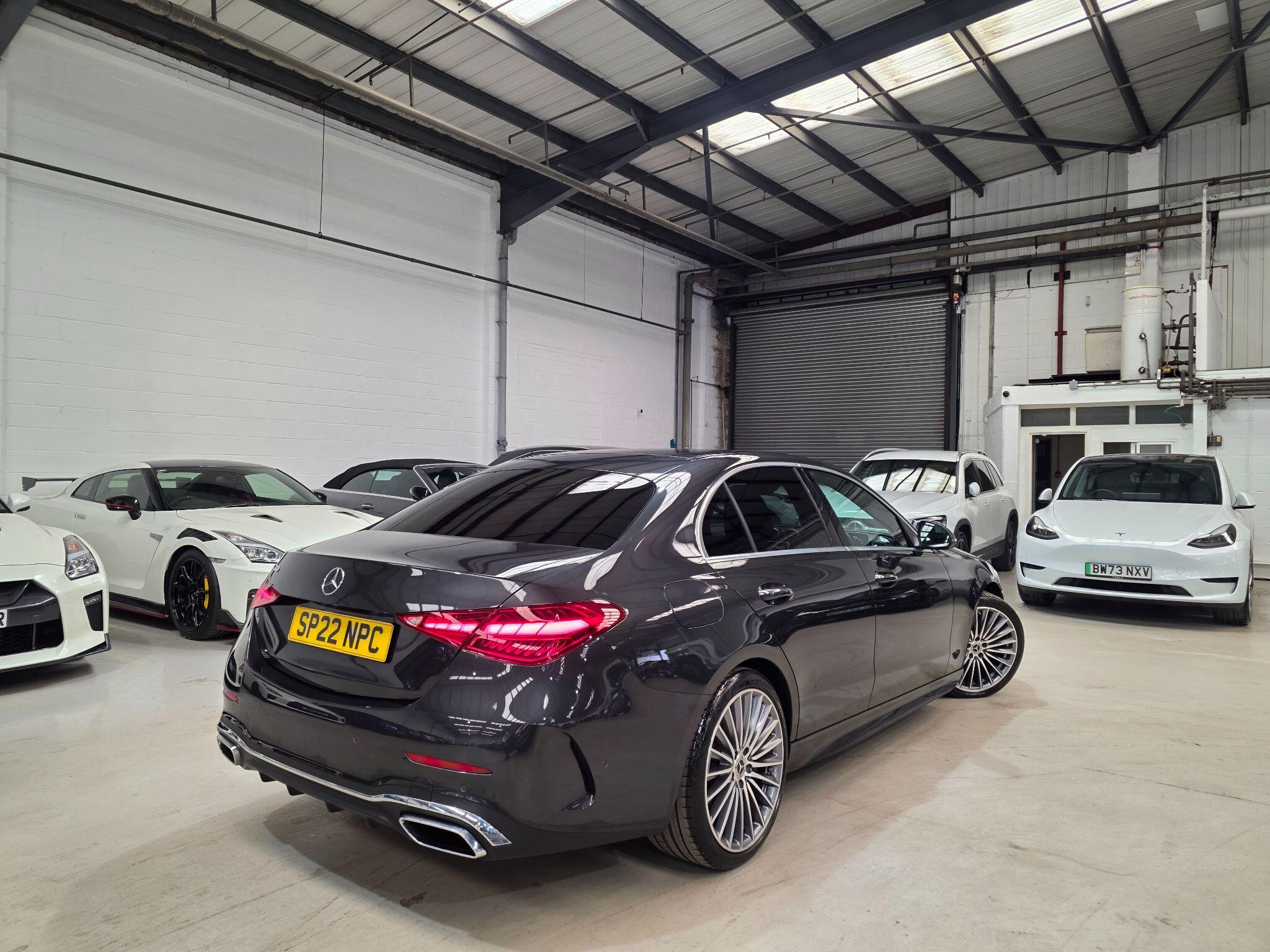 Mercedes-Benz C Class view 32
