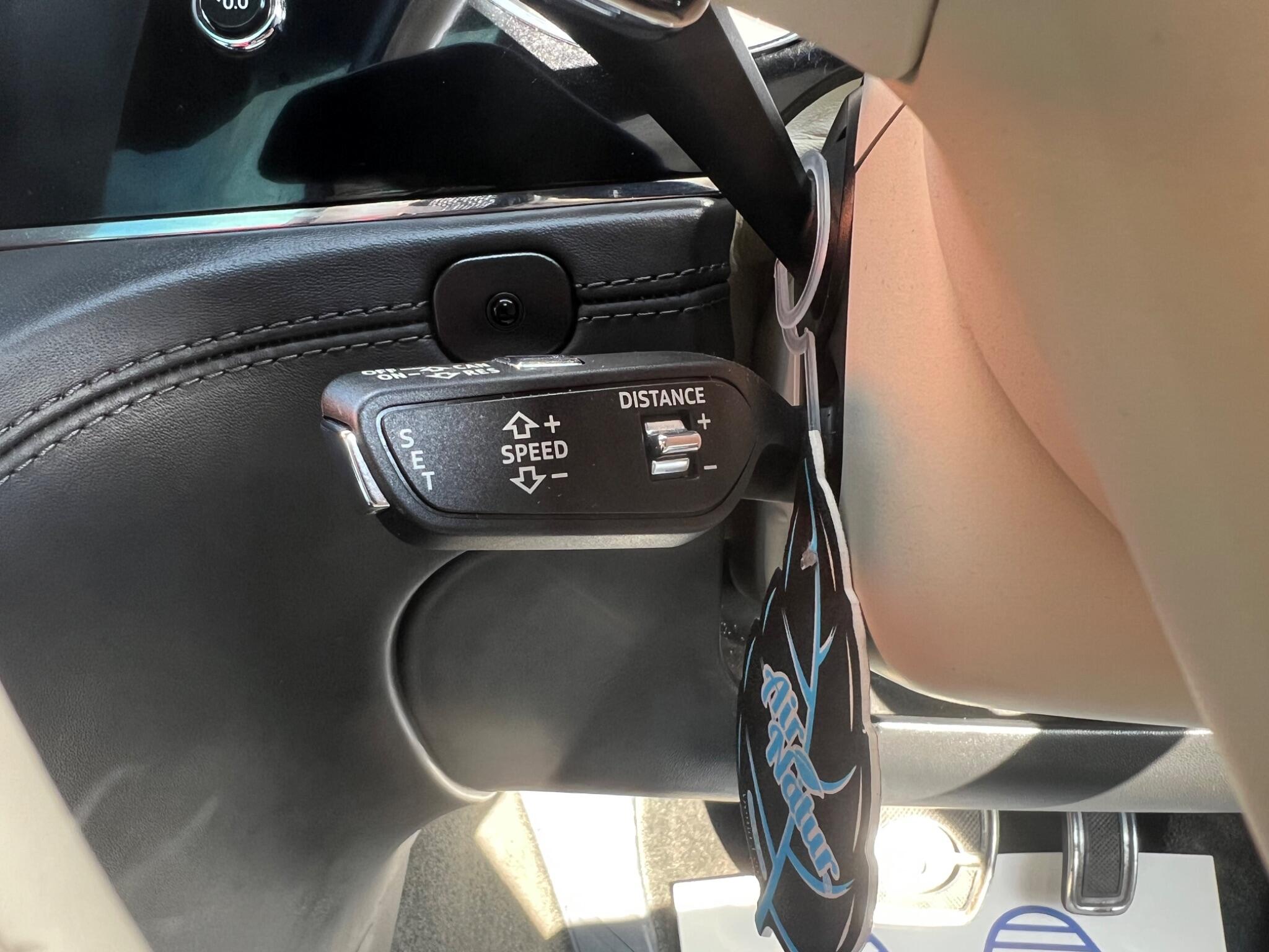 Bentley Bentayga view 49